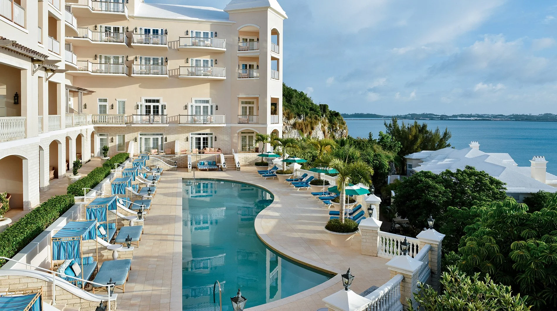 rosewood-bermuda-harbour-court-pool.jpg