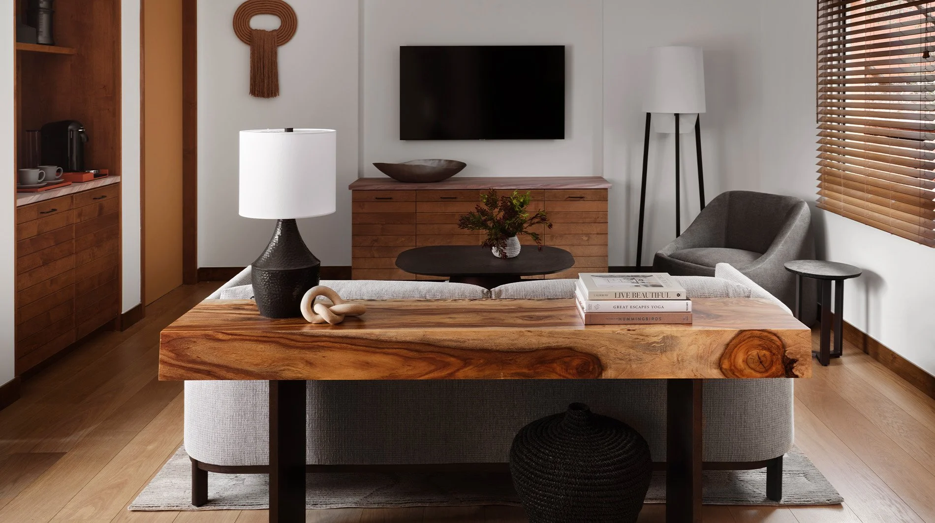 mii-amoOne-Bedroom-Suite-Living-Room.jpg
