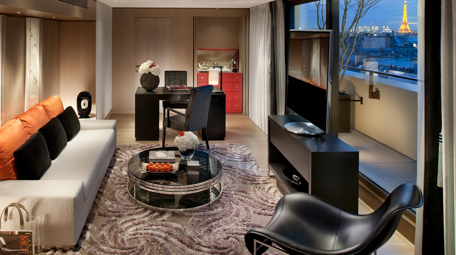 mandarin-oriental-paris-panoramic-suite.jpg