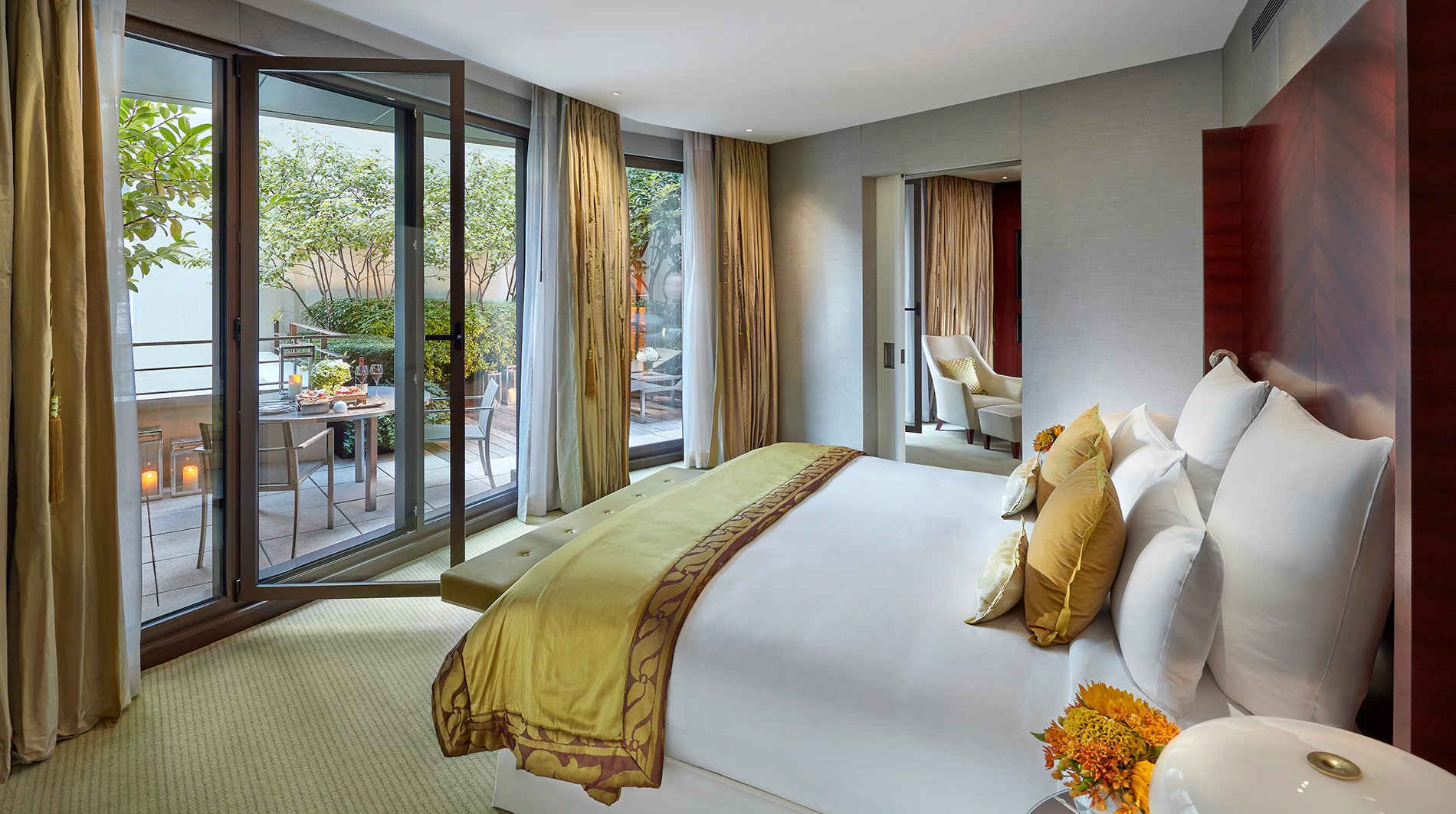 mandarin-oriental-paris-suite.jpg