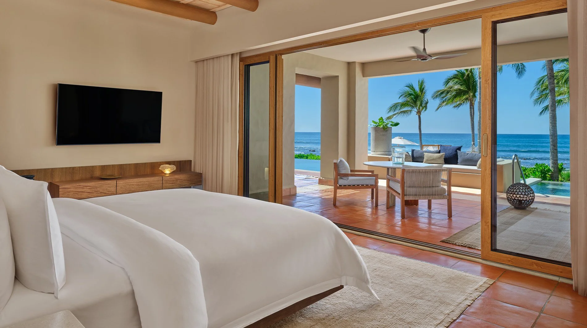 the-st-regis-punta-mita-resort-presidential-bedroom.jpg