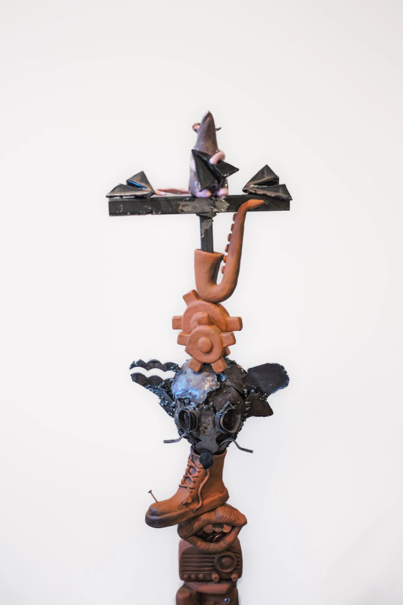 Sidewalk Symphony | Glazed Ceramics |  47 x 10,5 x 9 " - 120 x 26 x 23 cm 
