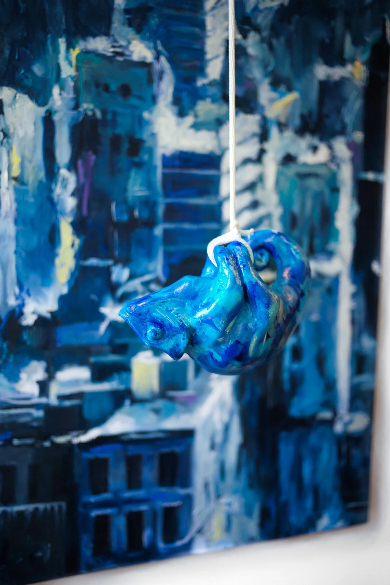 City animal | Oil on canvas and plaster sculpture | 40 x 30 " - 101,5 x 76 cm