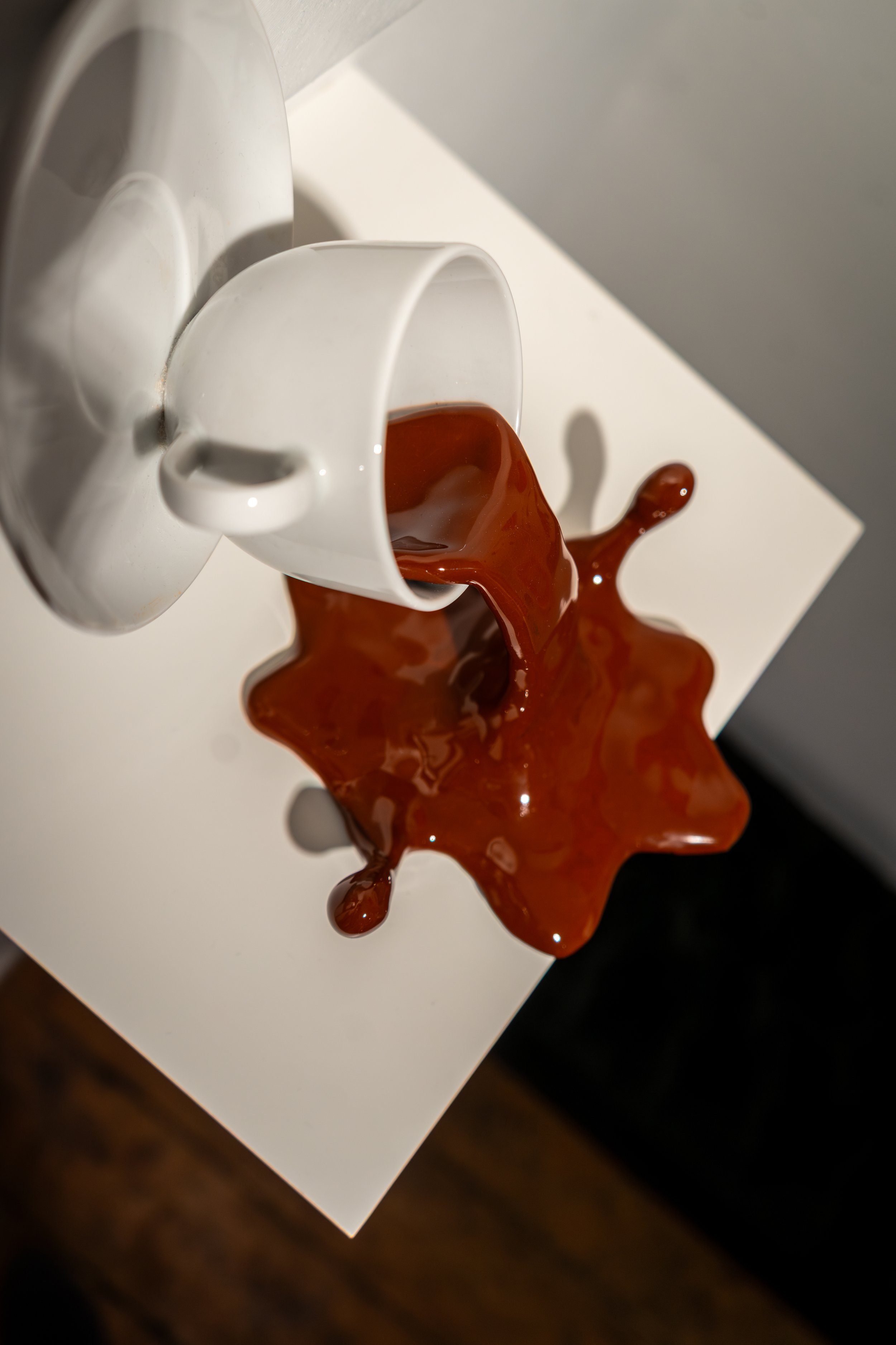 Good Morning | Oil on canvas and ceramic sculpture | 70 x 50 cm - 27.5 x 19.7 "