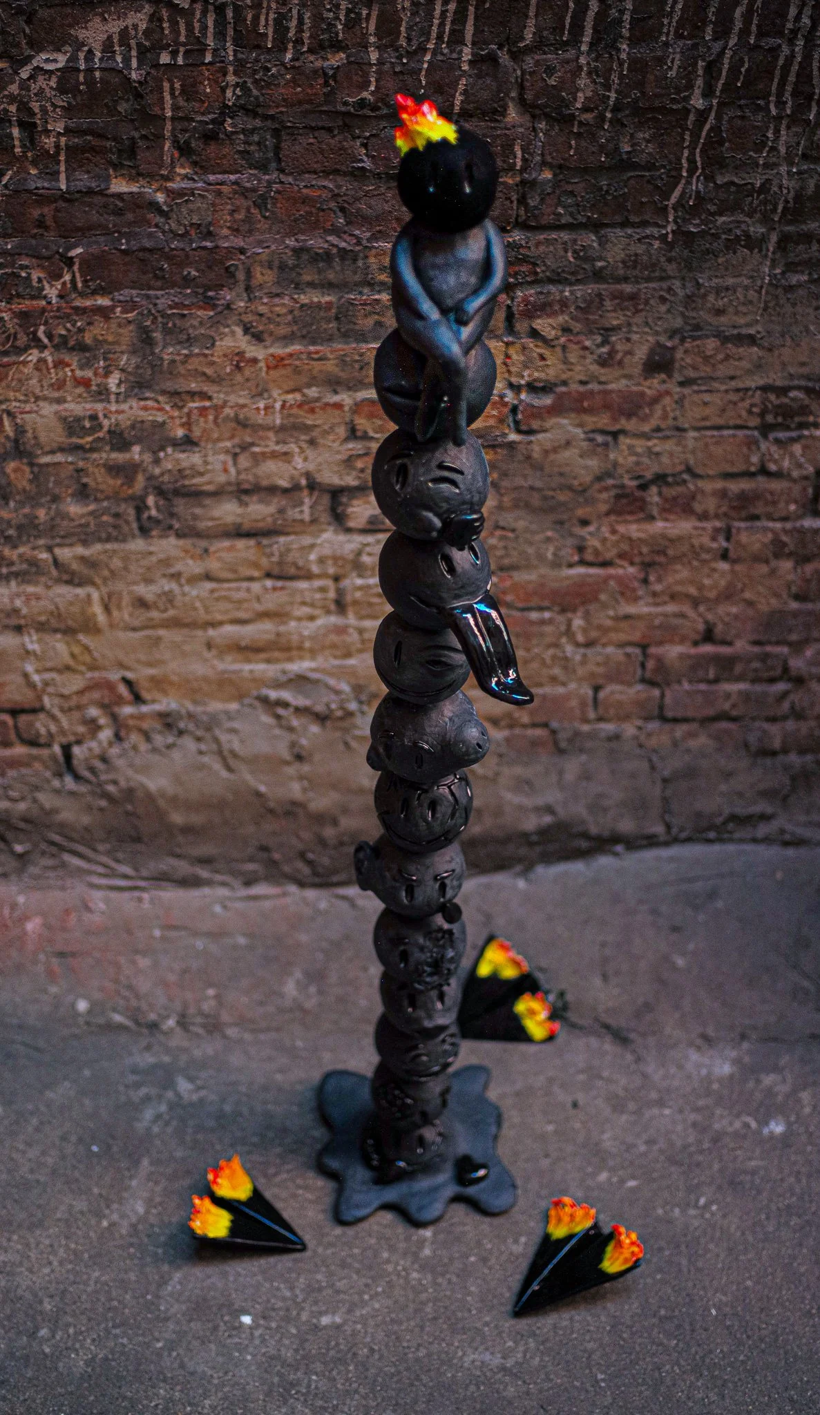 Consumed l Glazed ceramic l 59 x 16 x 16 " - 150 x 40 x 40 cm