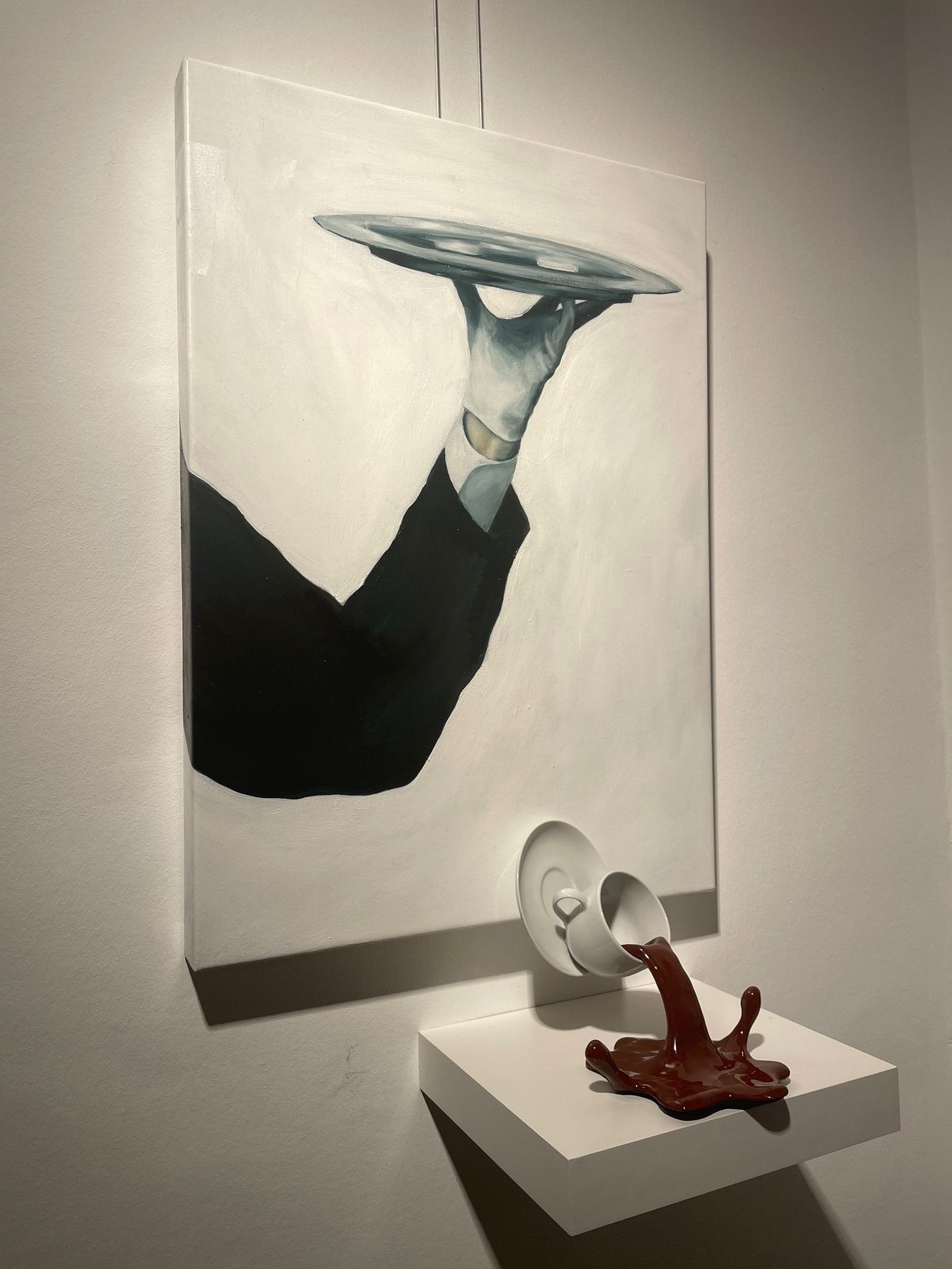 Good Morning | Oil on canvas and ceramic sculpture | 70 x 50 cm - 27.5 x 19.7 "