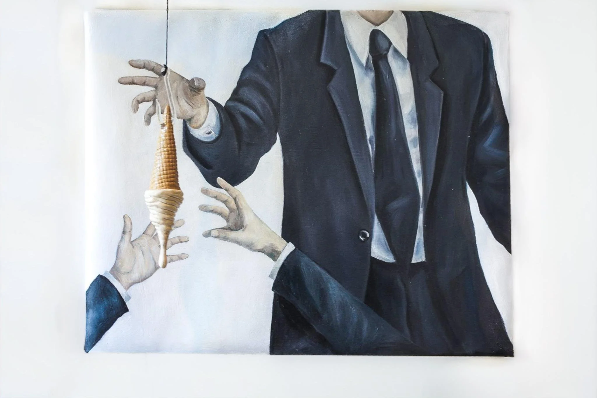 The Taste of Power (Catch me if you can) | Oil on canvas and glazed ceramic | 23 x 28" - 58 x 71 cm
