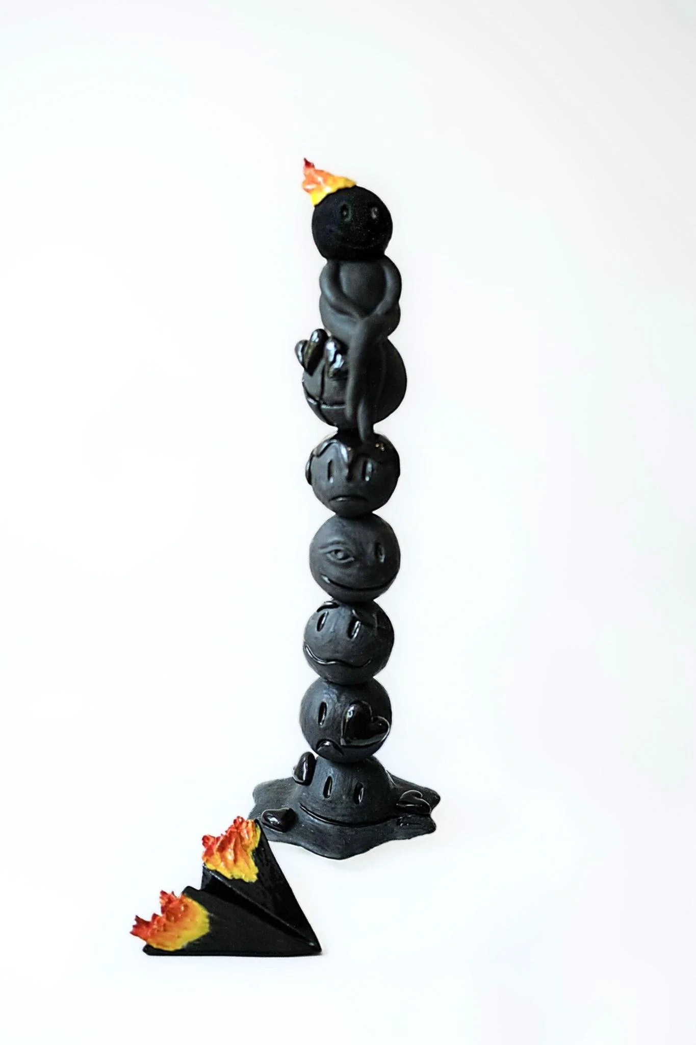 Consumed l Glazed ceramic l 31 x 10 x 9 " - 79 x 25,5 x 23 cm