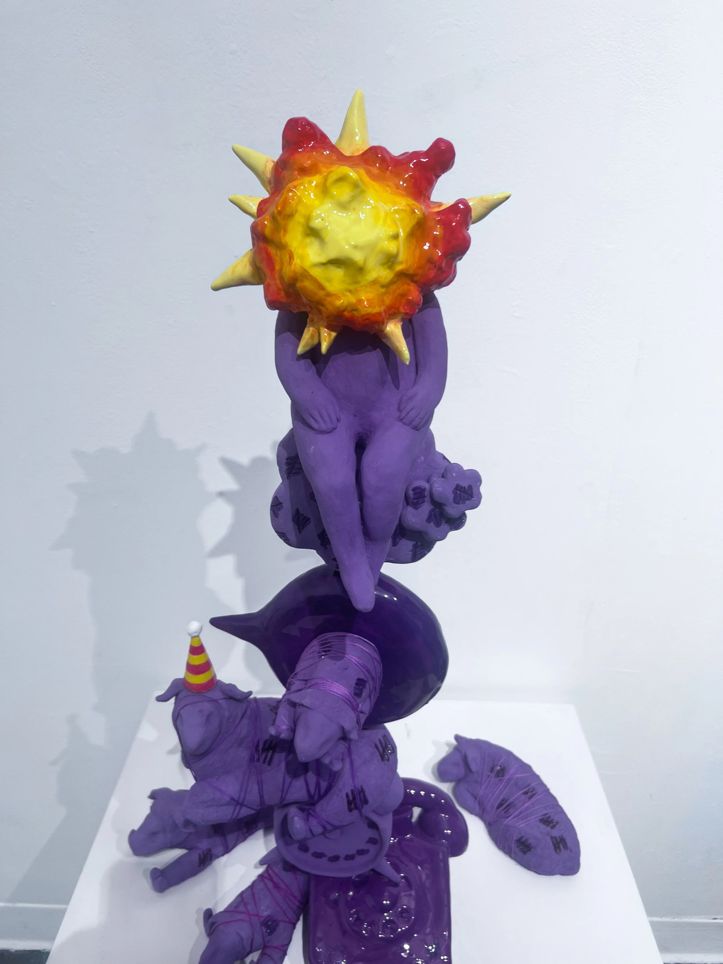The City that wants to sleep | Glazed Ceramics | 28,5 x 19 x 17 “ - 72,5 x 48 x 43 cm