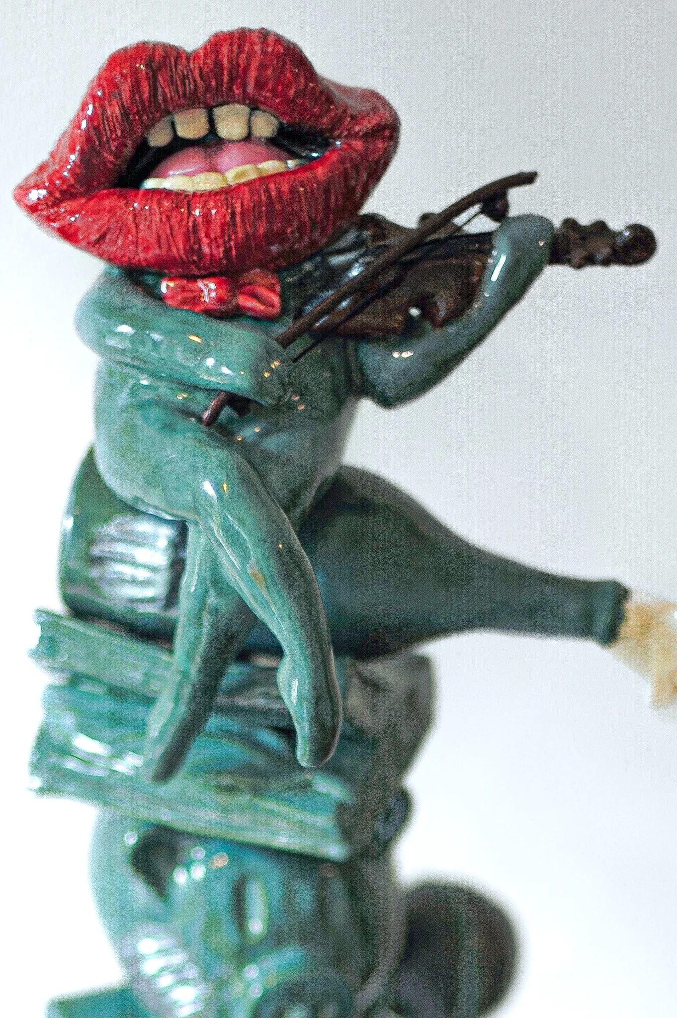The Hungry Dreamer | Glazed Ceramics | 30 x 9 x 7 " - 76 x 23 x 18 cm