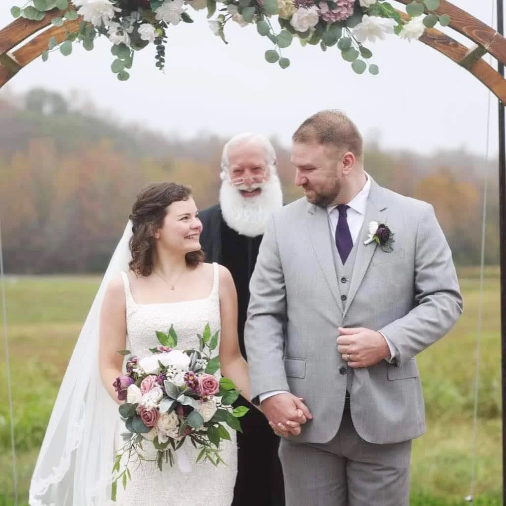 Wedding-Officiants-at-Bandits-Ridge-02.jpg