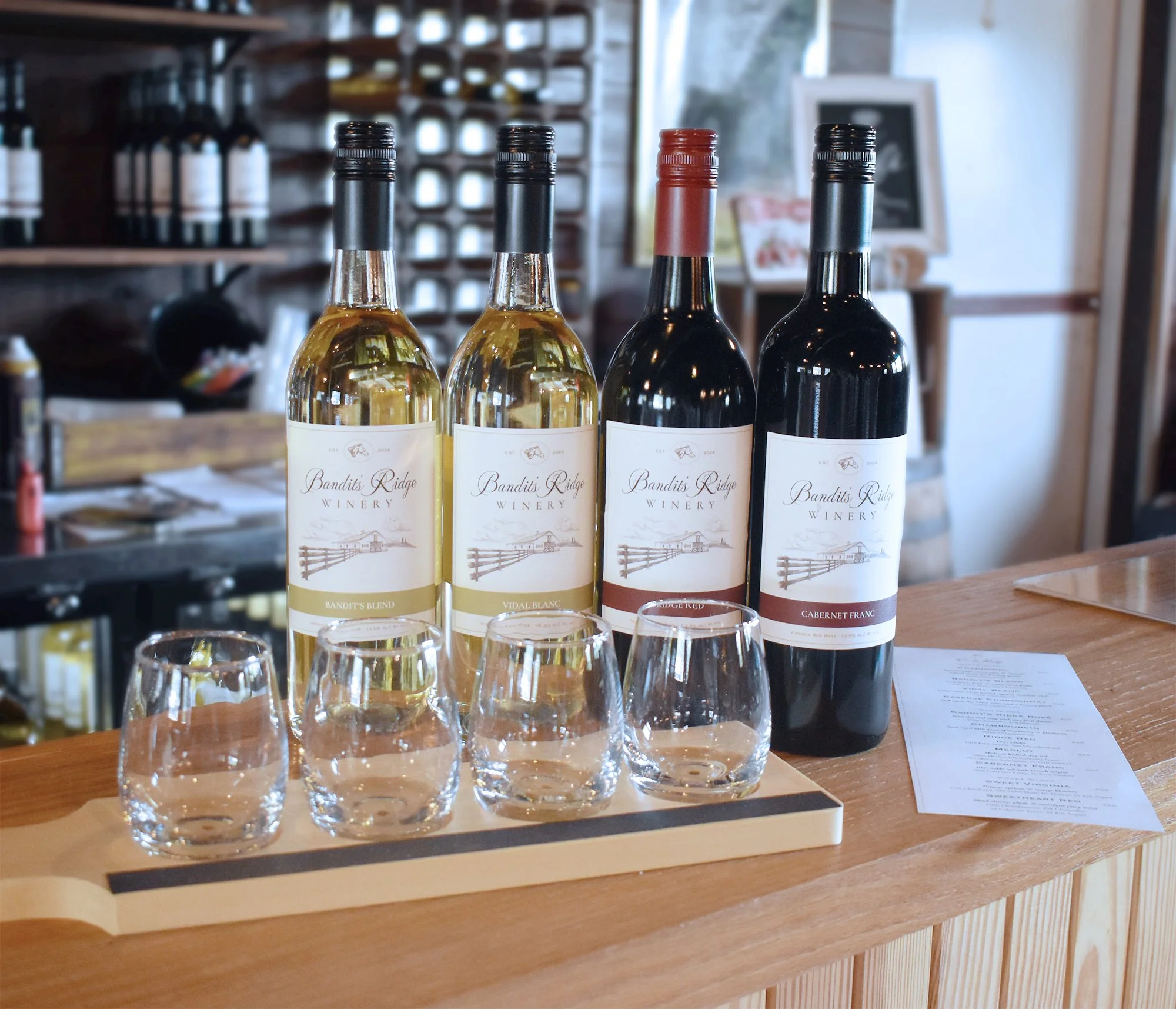 0430-Winery-on-the-Ridge-Flight-on-Bar.jpg