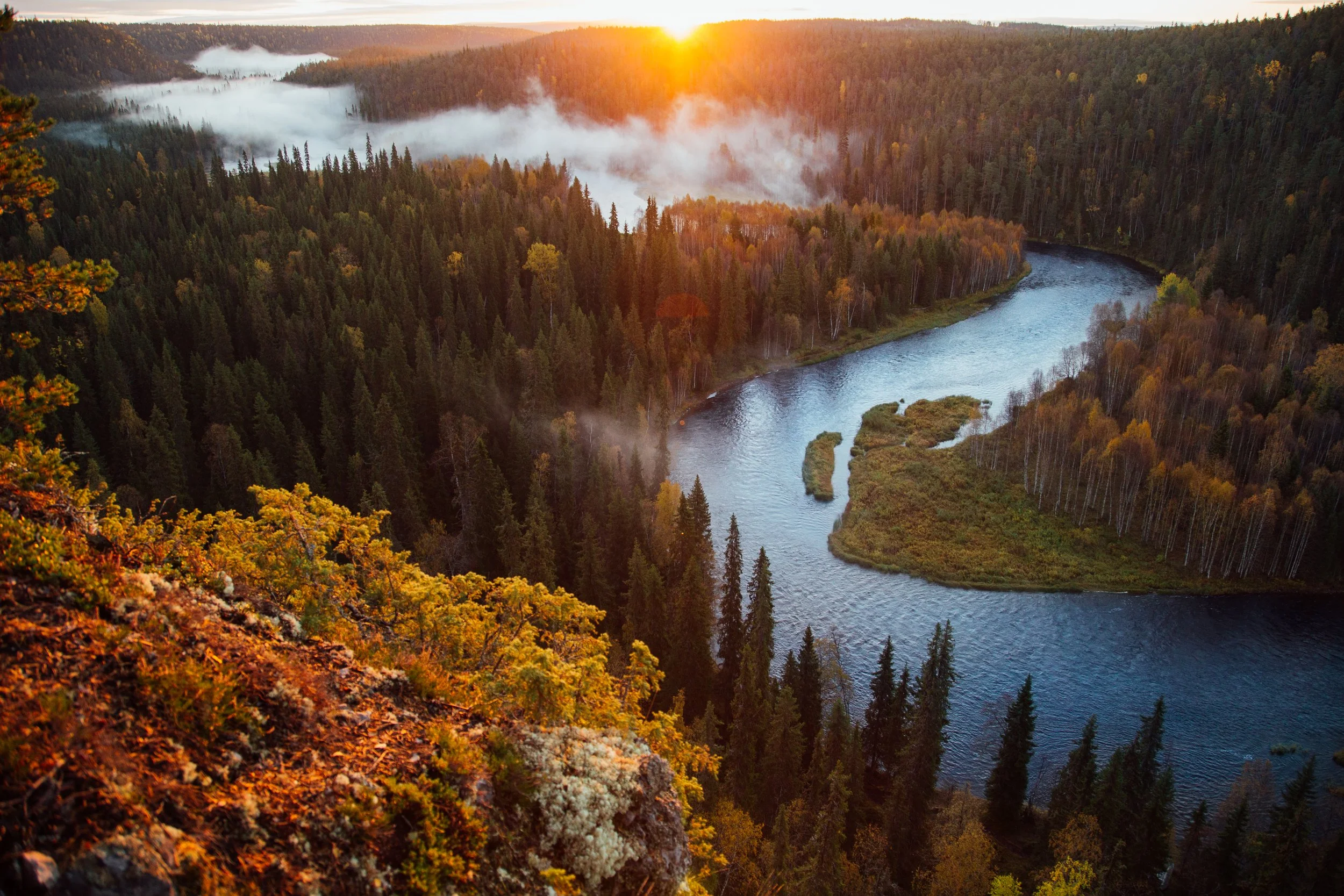 Finland_Oulanka_national_park_autumn.jpg