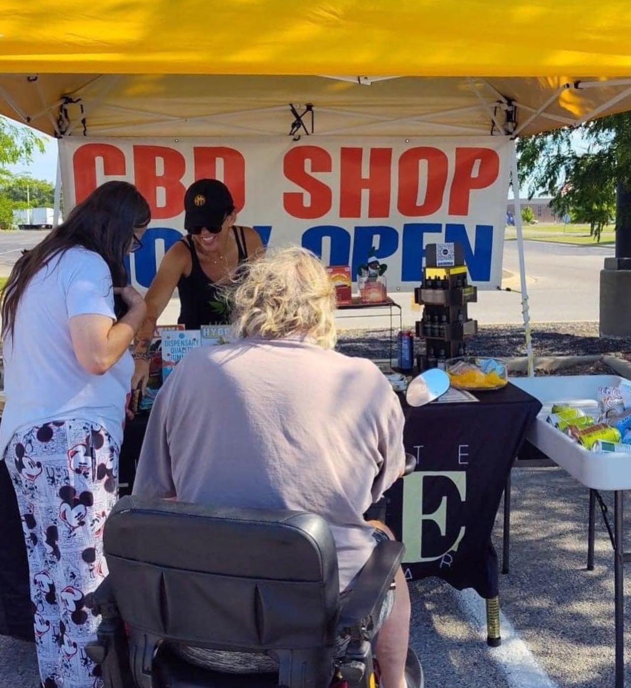 Join us, this Saturday at the FINAL Hive Mind Market of the 2024 Summer Season at Kohl's. We've called this space home for the past three summers and we have a lot to celebrate! We will be open from 10-3pm to gather with community, enjoy local makes,