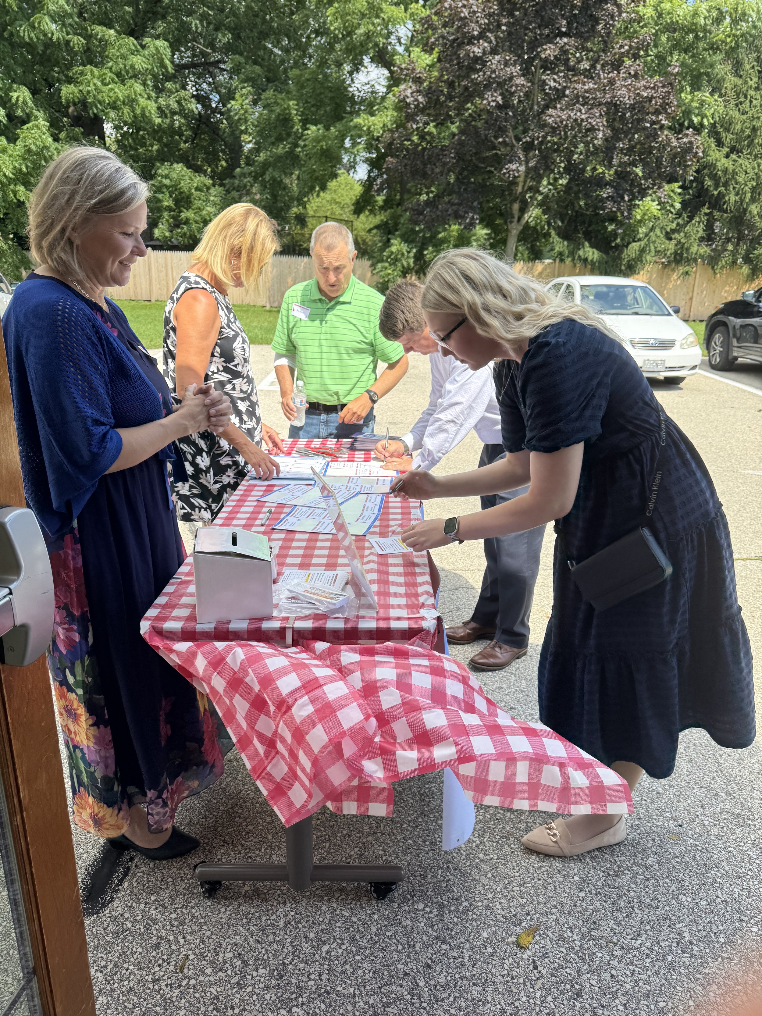 M-T Chamber Joint Cookout