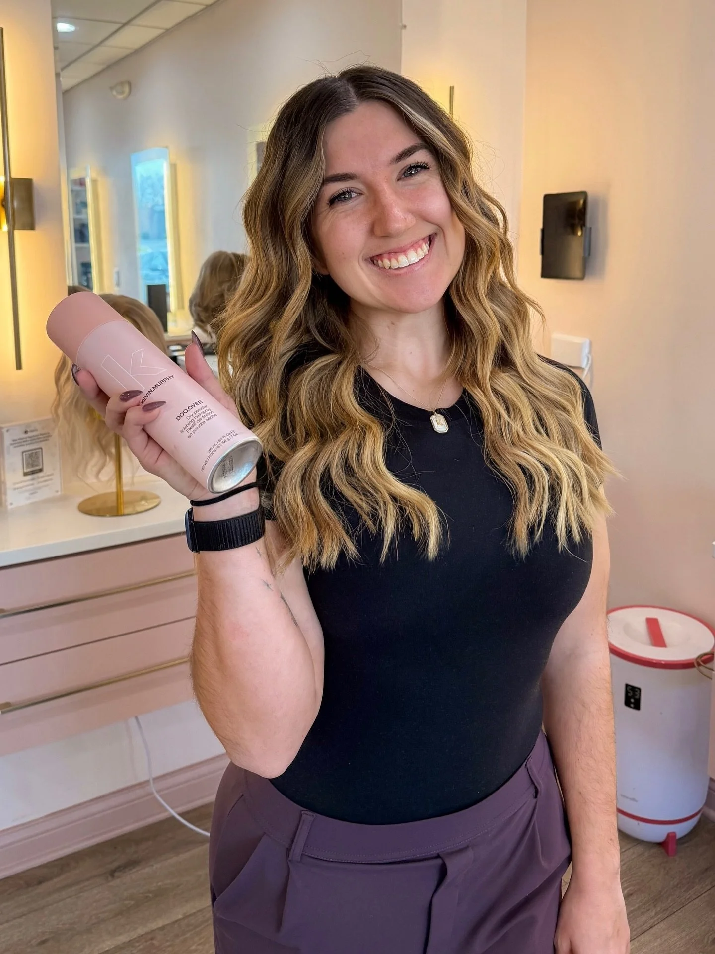 Flawless volume without the crunch 🤍

KEVIN.MURPHY DOO.OVER is that girl. A dry finishing spray that gives you soft hold + touchable texture while refreshing the hair at the same time.

Think: volume at the root, lived-in movement through the ends, 