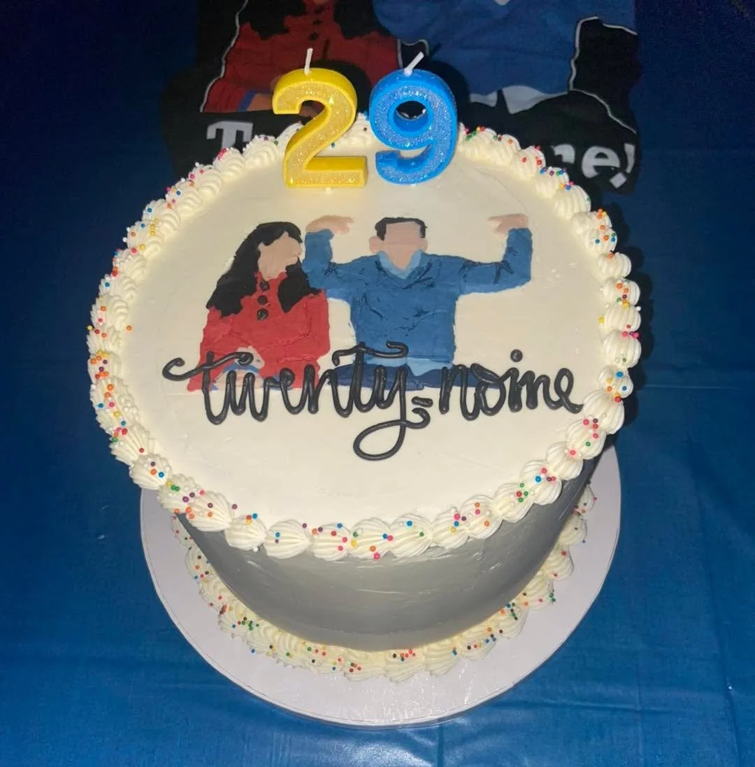 You gotta love when customers take pictures of your cakes when you forget. 

This is my most detailed, all-buttercream cake to date! 

They kept it simple with this one with vanilla bean cake, filled with vanilla cheesecake mousse, and topped with va