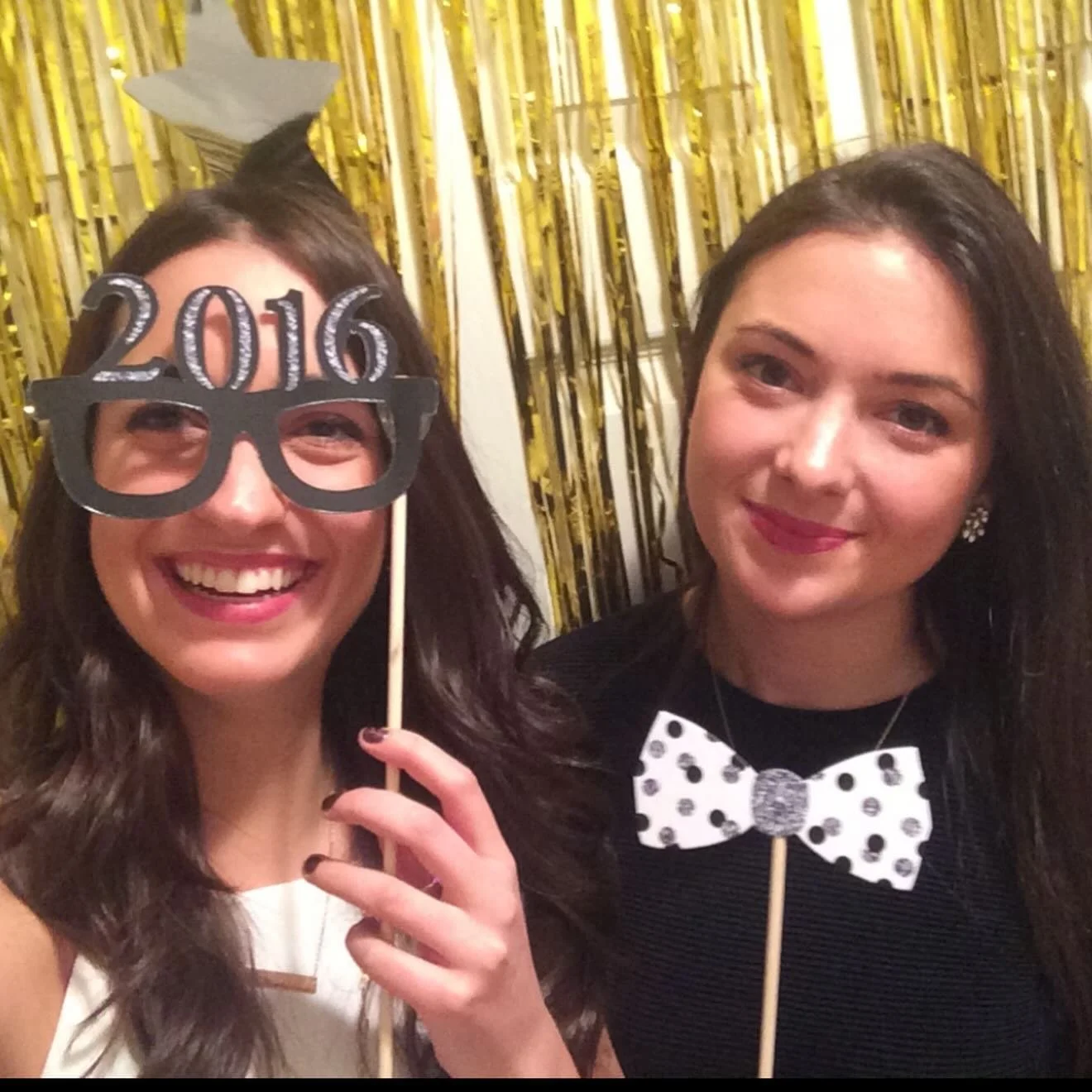 My 2016 energy. Loved looking back at these photos. There are so many gems with friends I still have and many I&rsquo;ve lost touch with but still have love for. I pray for even an ounce of 2016 in 2026 ⚡️

Statement necklaces
Selfies
The beginning o