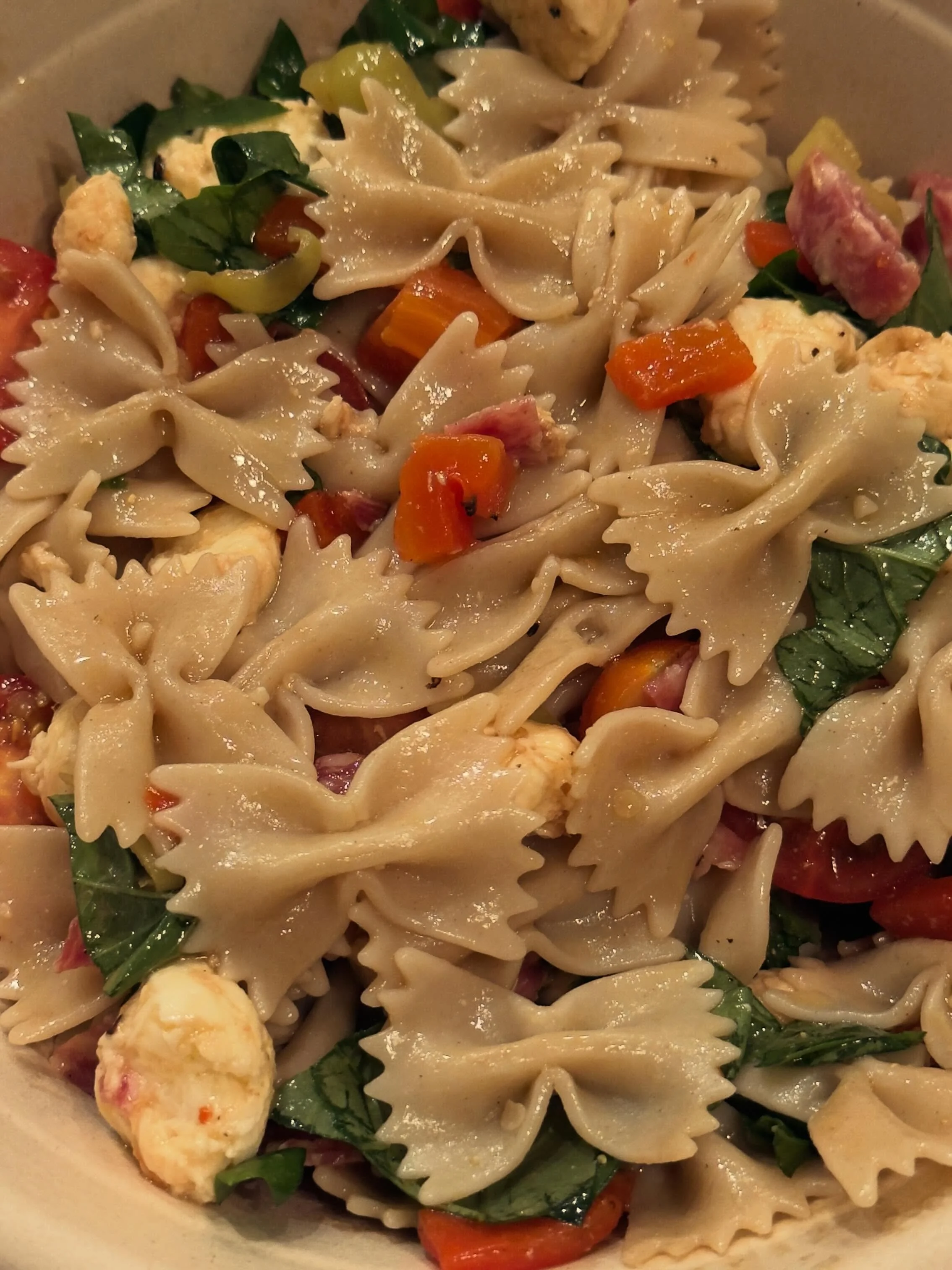 Some of the rotating menu at @_well_space_kitchen lately

Italian pasta salad, gluten free of course
Mediterranean lentil salad
Snickers date bark
Chicken piccata
Waldorf chicken salad
Sesame beef bowls
Homemade bone broth
Grass fed ground beef, taco