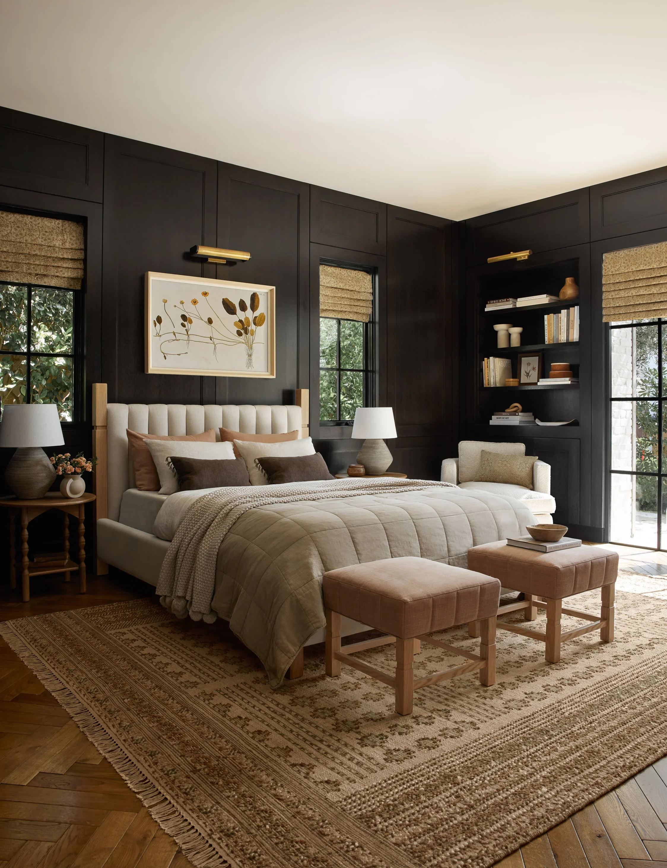 Bedroom2_190831-Ottoman-SITECROP.webp
