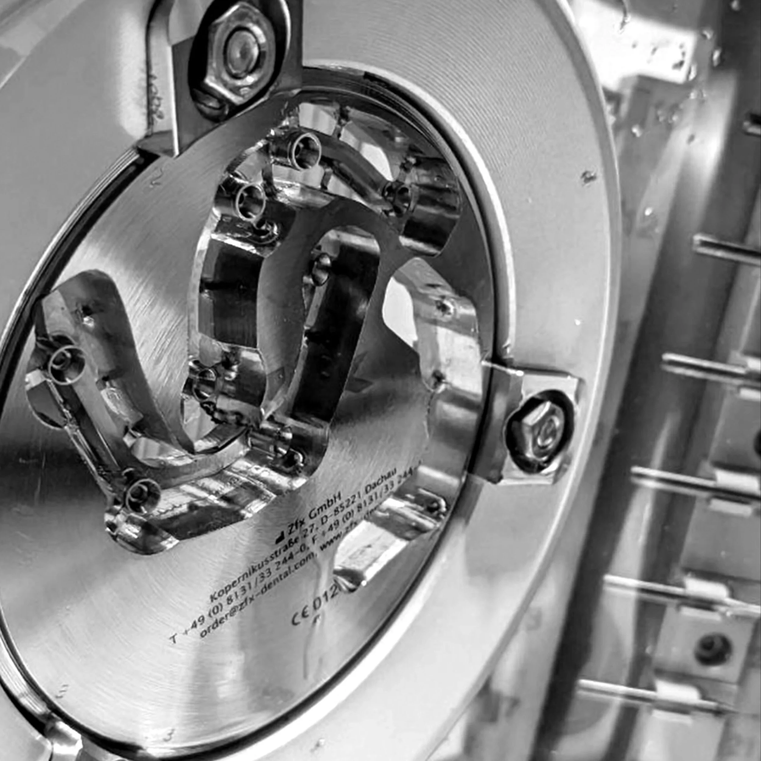 Implant bar milling in full arch dental design laboratory