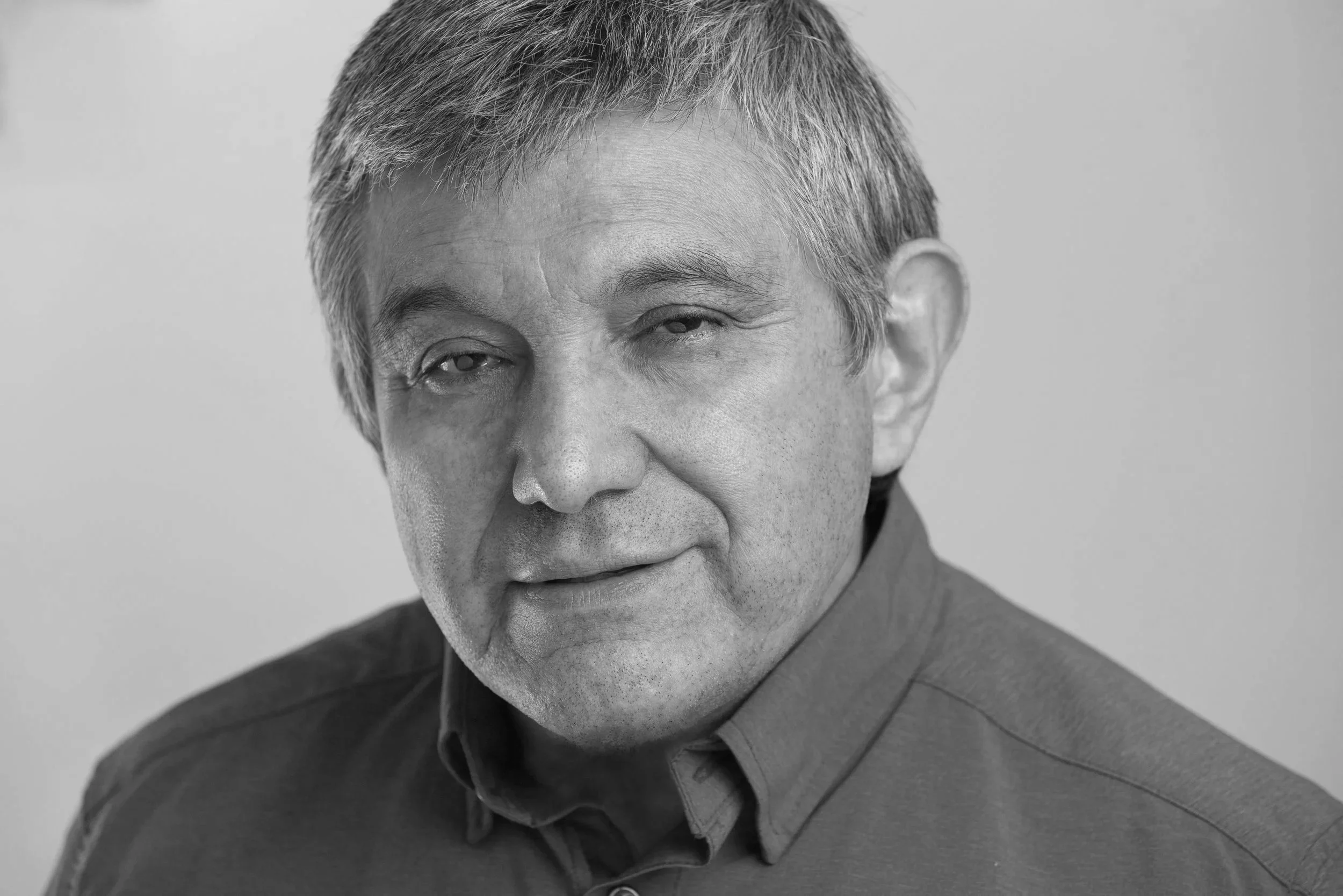 Luis Barros, Master CDT. Removable Prosthesis expert, author, and inventor of the Impresbite system.