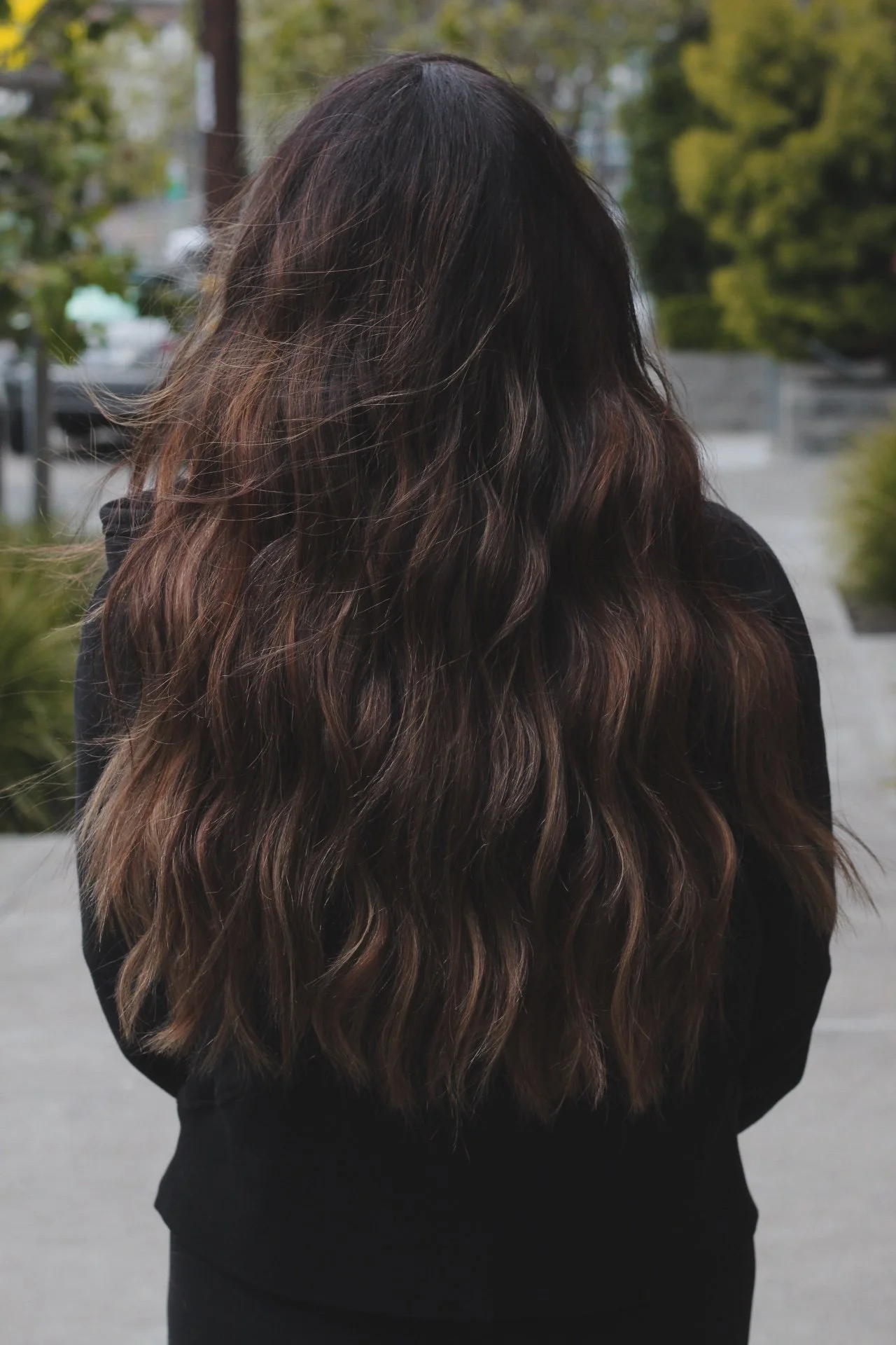 partial highlights, lived in hair, lived in blonde or bronde. subtle dimension, easy maintenance hair color