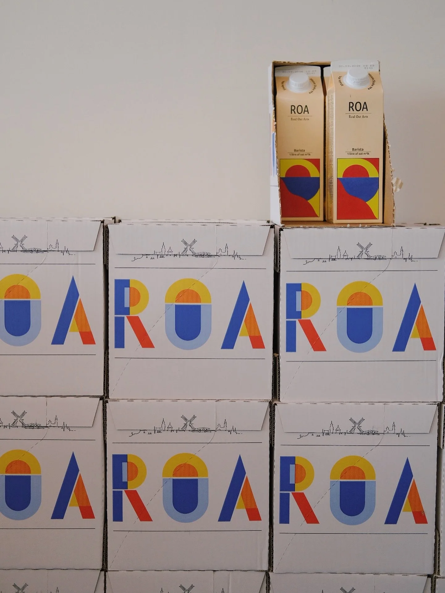 Seit einiger Zeit haben wir als Milchalternative den Haferdrink von @roaoats bei uns im Caf&eacute;!
#postmilkgeneration #roaoats #elleundspeiche #empfingen