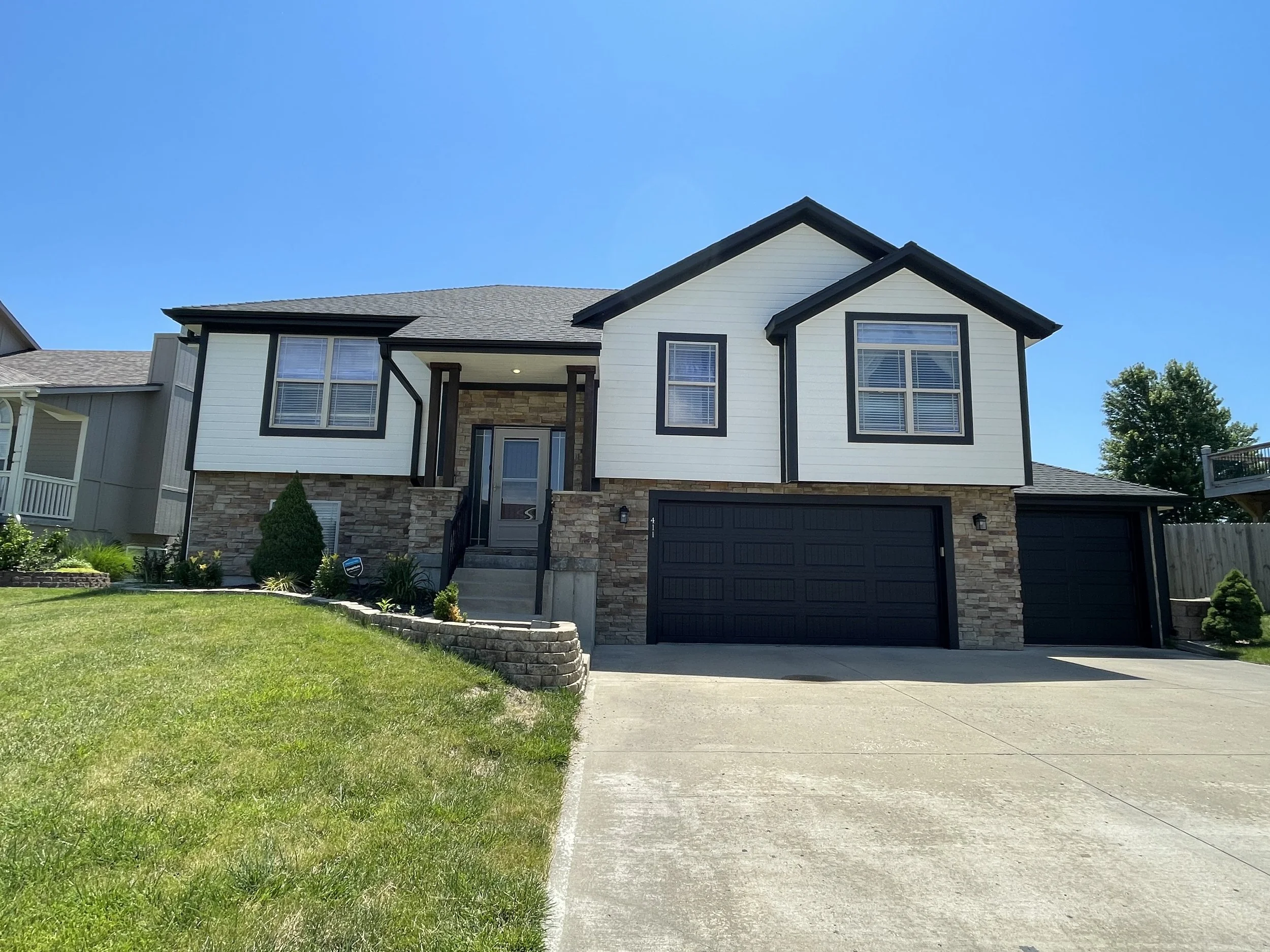 $2500/Month -Raymore, MO - 4BR 2BA