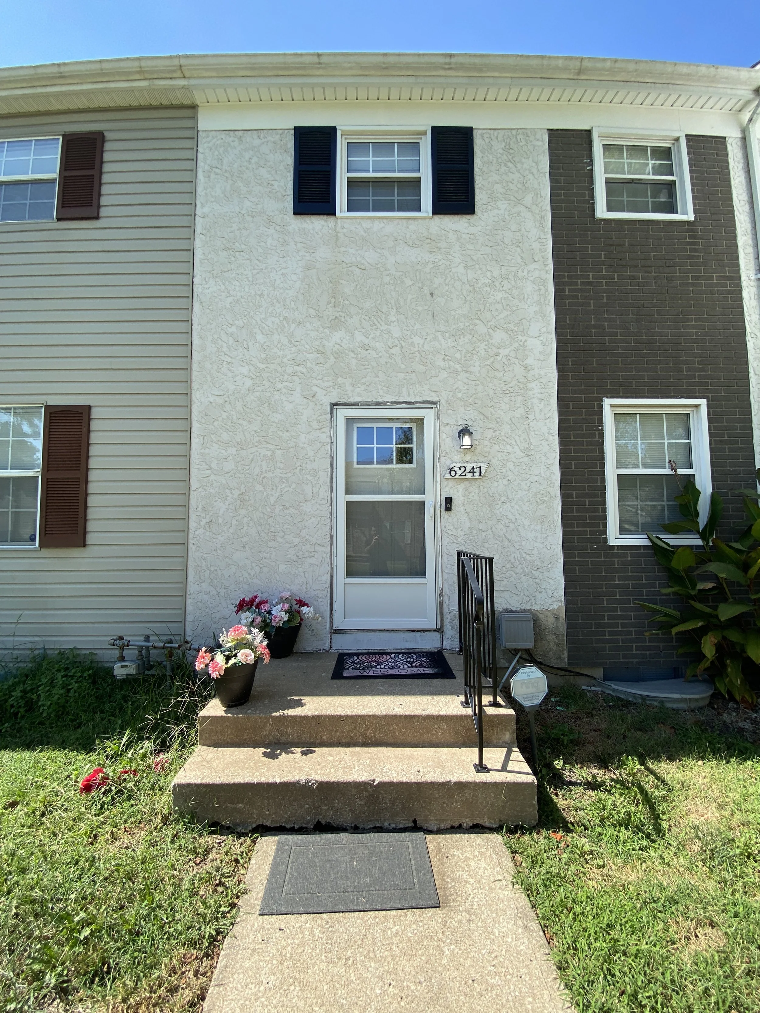 $1550/Month -Grandview, MO - 2BR 1.5BA