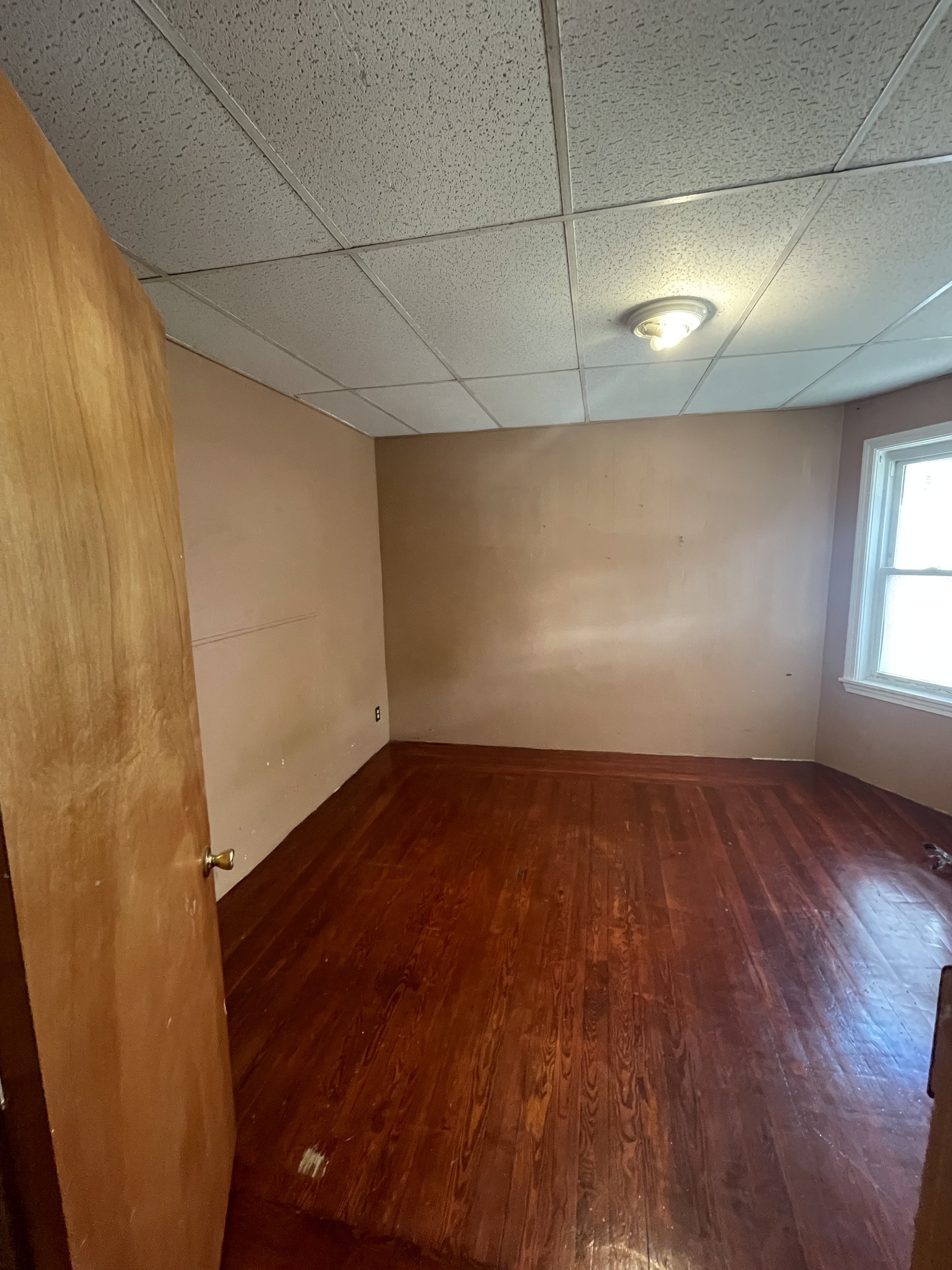 Bedroom 145 old .jpg