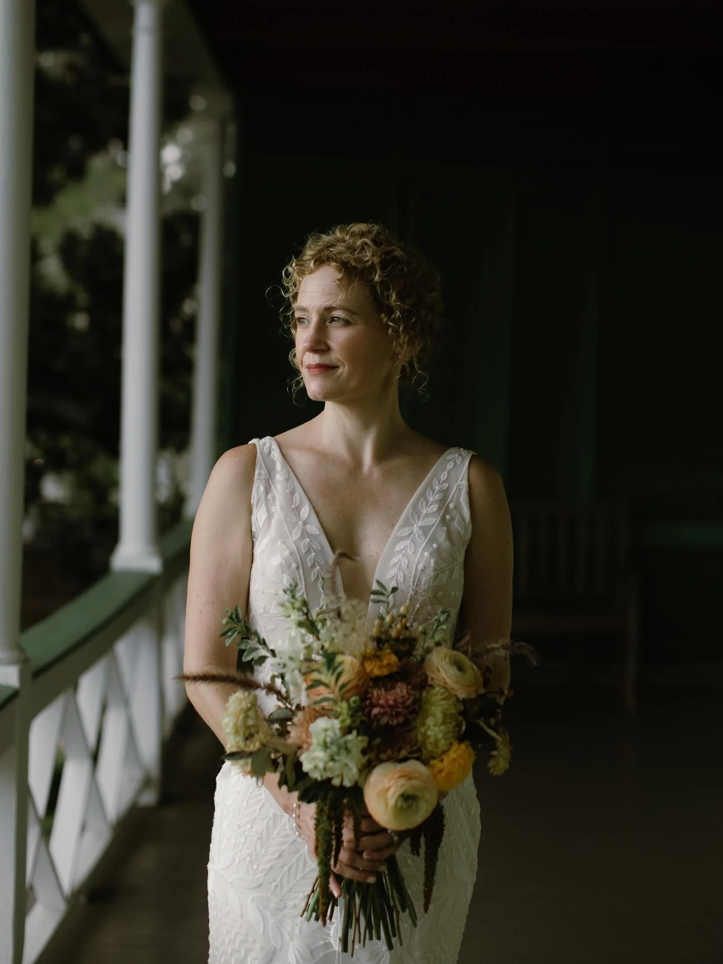 A quiet moment with Nikki 🤍
.
.
.
.
.
Florals supplied by the incredible @thesecretspotflowers 
.
.
.
#nolawedding #nolaweddingphotographer #neworleanswedding #weddingphotographer #wedinspo #intimateweddings