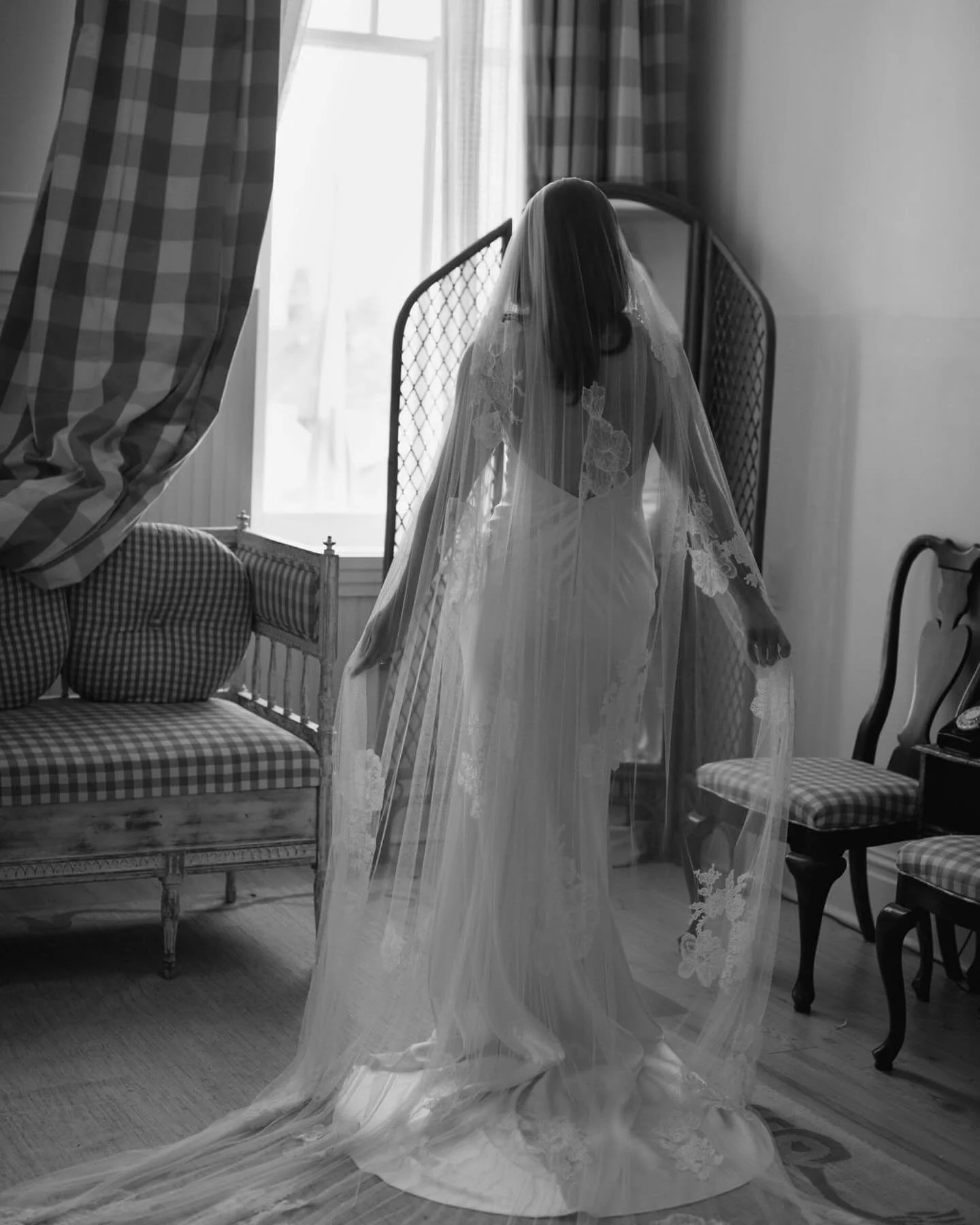 Allison + Matt celebrated with their nearest and dearest in a city that speaks to them. It was an incredible two day celebration filled with love. 🖤

Planning @gabriellejamesevents 
Florals @crybabyfloral 
Venue @hotelpeterandpaul 
Dress @daniellefr