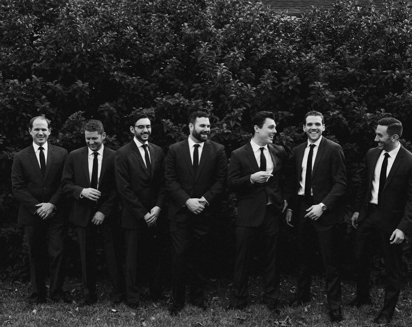 Shout out to all the gentlemen supporting the groom on his special day. 
The type of photo to print and hang on a wall
Xoxo
Happy Friday🖤

#neworleanswedding #groomsmen #neworleansweddingphotographer
#nolaweddings #slowlife