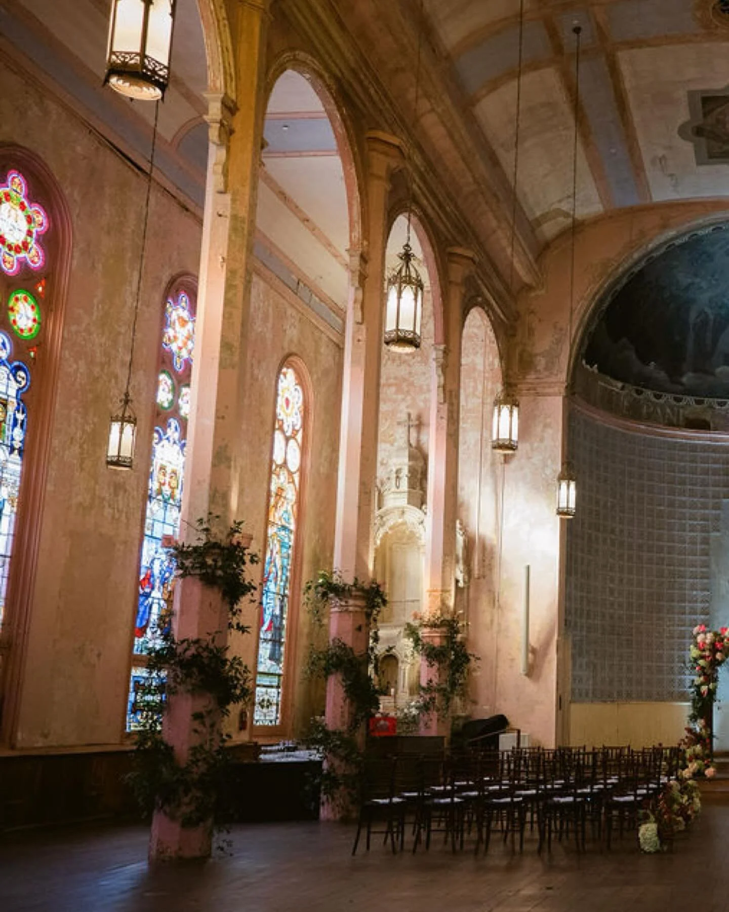 Moments leading up to their vows
🤍

#neworleansweddingphotographer 
#weddingdress #weddinginspiration 

Dress @daniellefrankel 
Planning @gabriellejamesevents 
Florals @crybabyfloral
Makeup @niccostanza 
Hair @kaseysmithbeauty