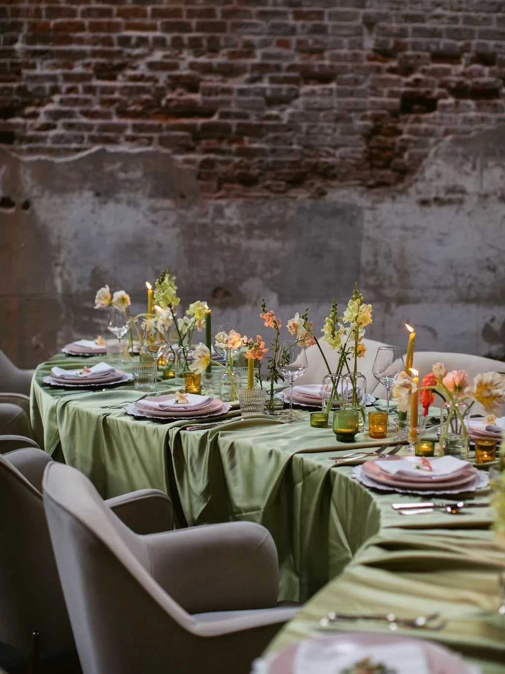 Relaxed, ethereal, dreamy🤍

@thesecretspotflowers @emilycarolineevents_nola @beablissbride @shotbyschnell @robyntateglam @junebugneworleans @exploreelement @heronpaperie @beablissbride 

#neworleansweddingphotographer #weddinginspiration #neworleans