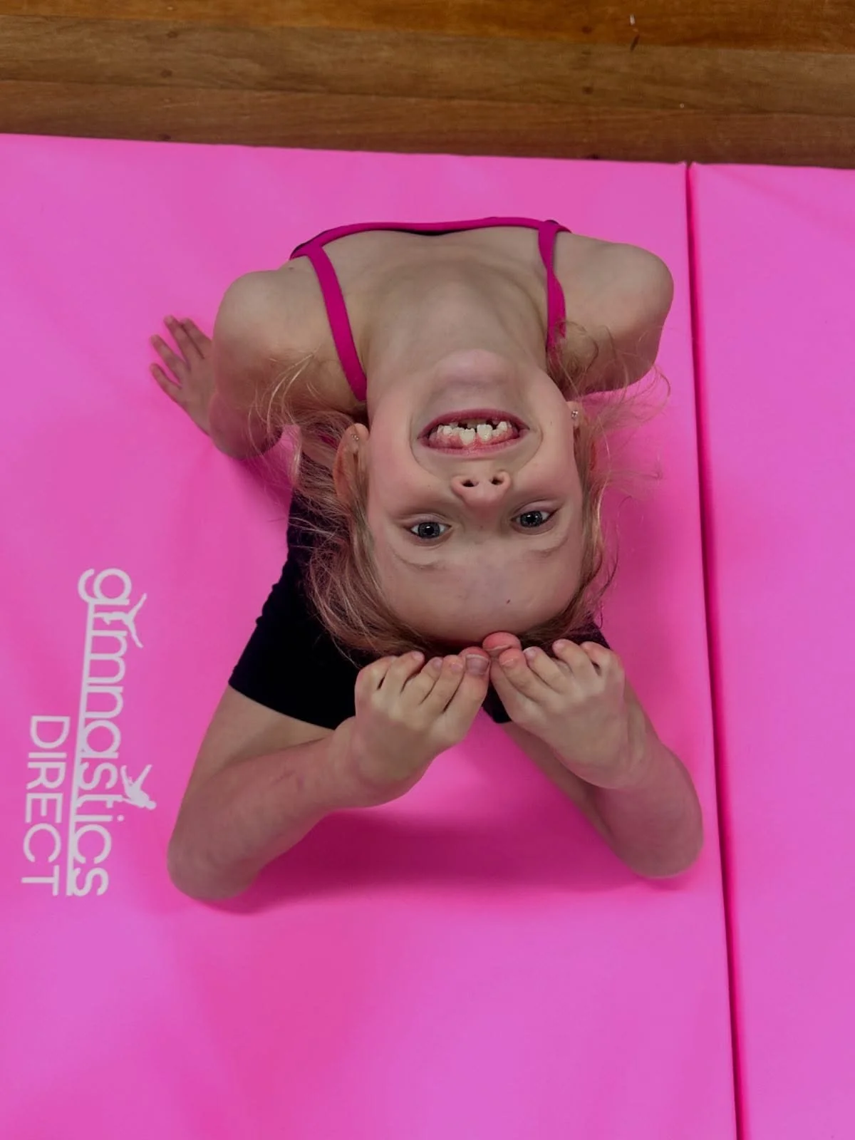 We love ACRO! Our Minis work so hard on their strength and flexibility. 🩷
