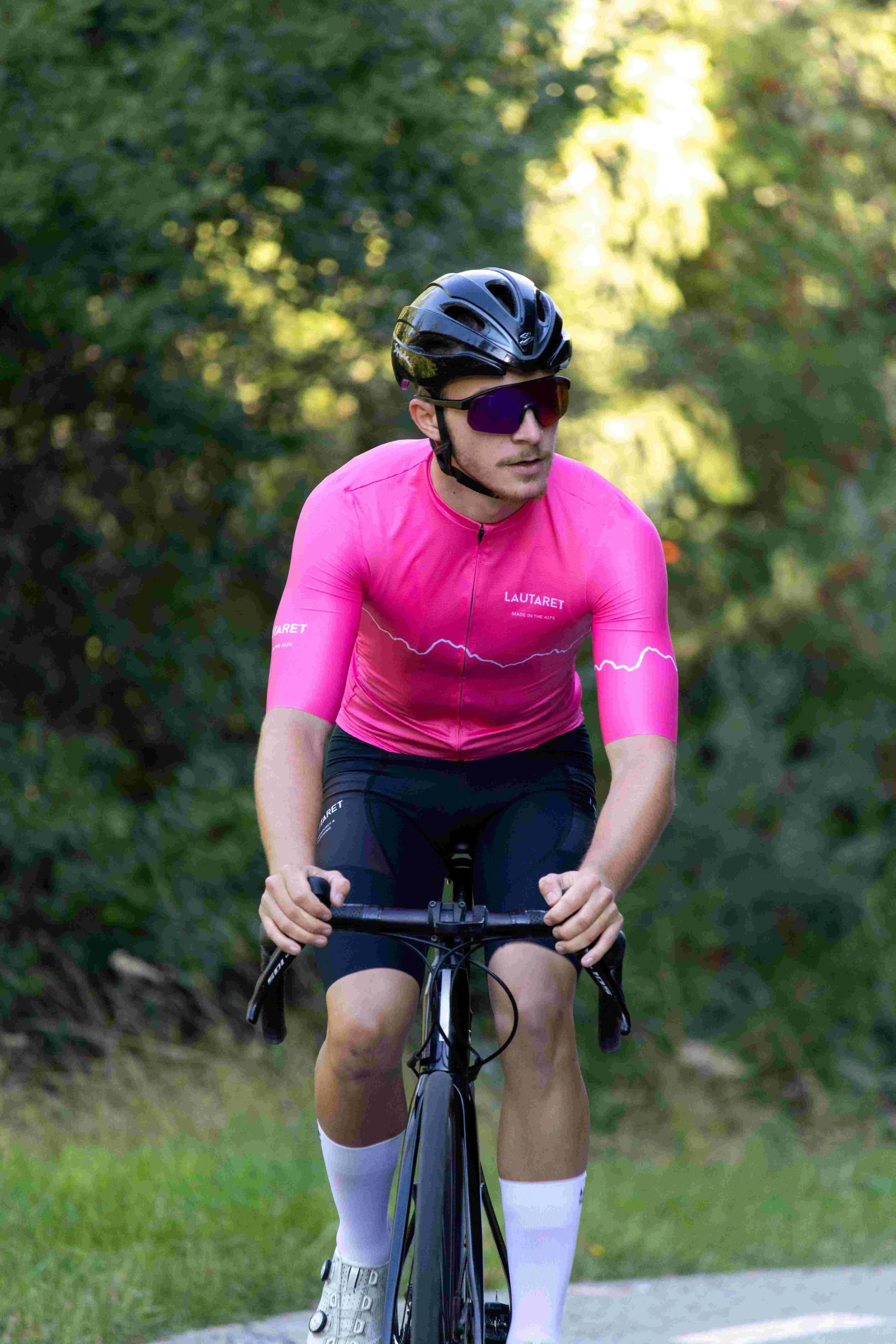 Pink jersey male AL.jpg