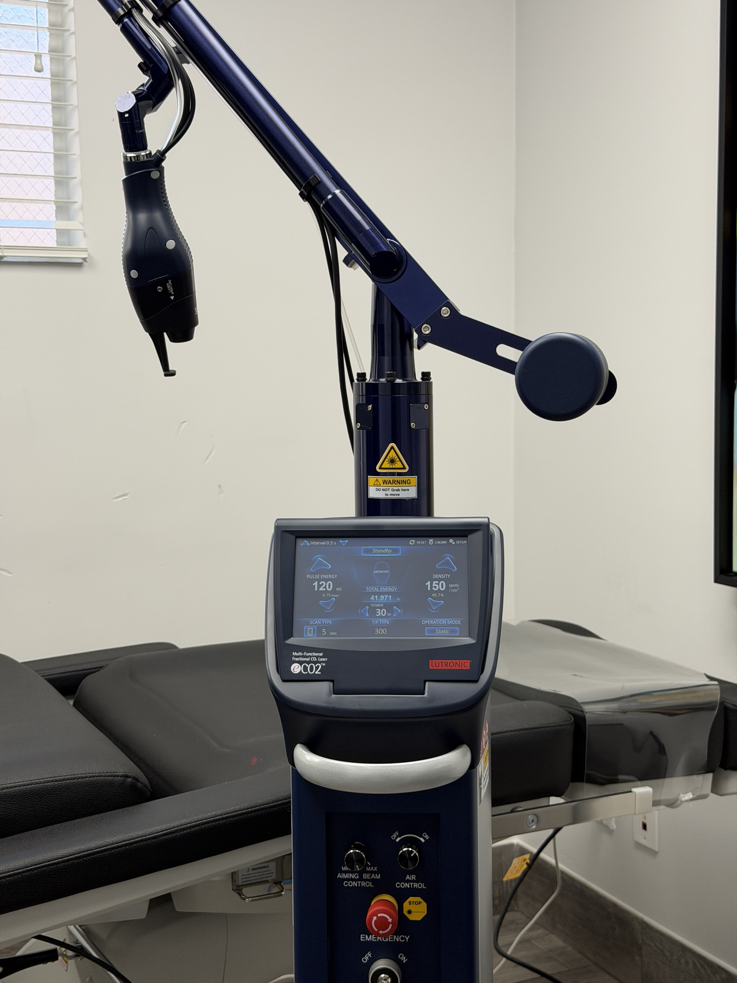 eCO2 Plus Recovery Timeline: What to Expect Day by Day After Fractional CO₂ Laser