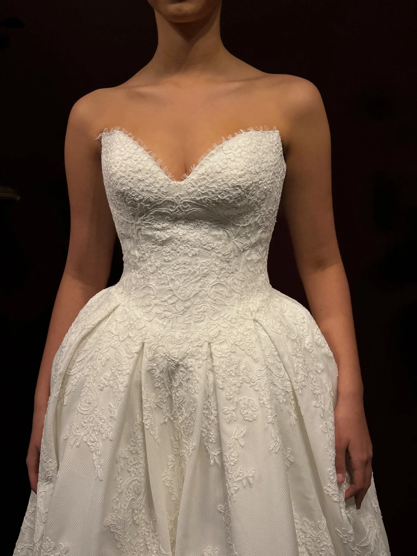 Sapphire &amp; Satine @nationalbridalmarket 🤍