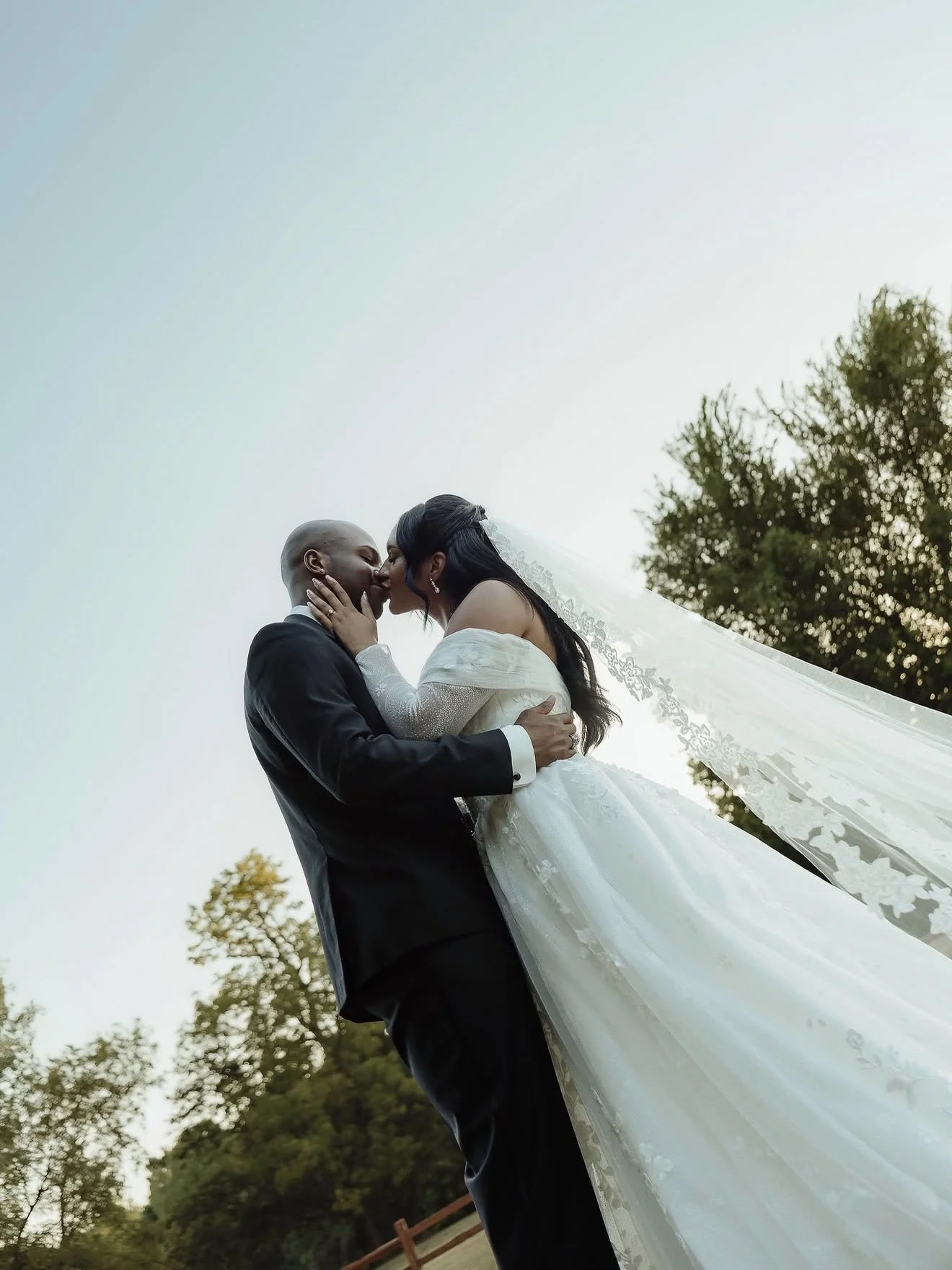 The Sirls by @photographybymarlee 🤍 

#LisSimonBride Talia married her perfect match in the STEVIE dress ✨
