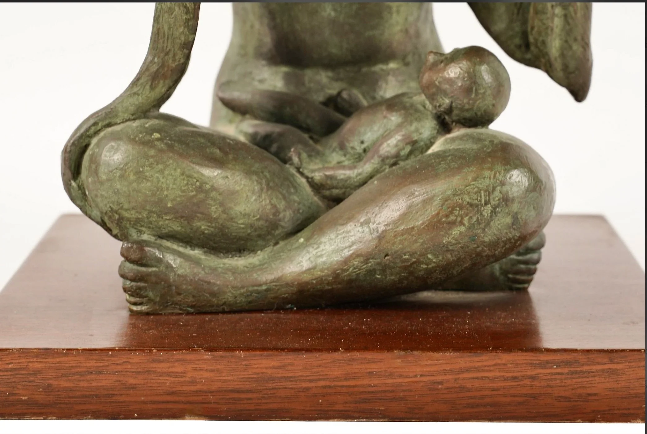 Bronze nude with rebozo and baby - 4.jpeg