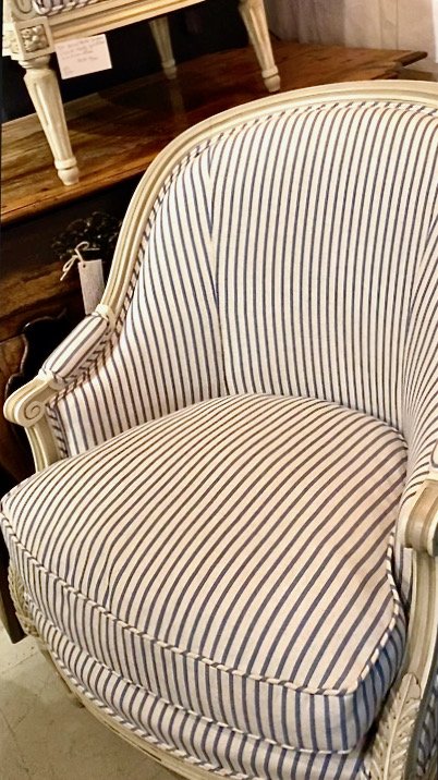 barrel back Louis xvi - 4.jpeg