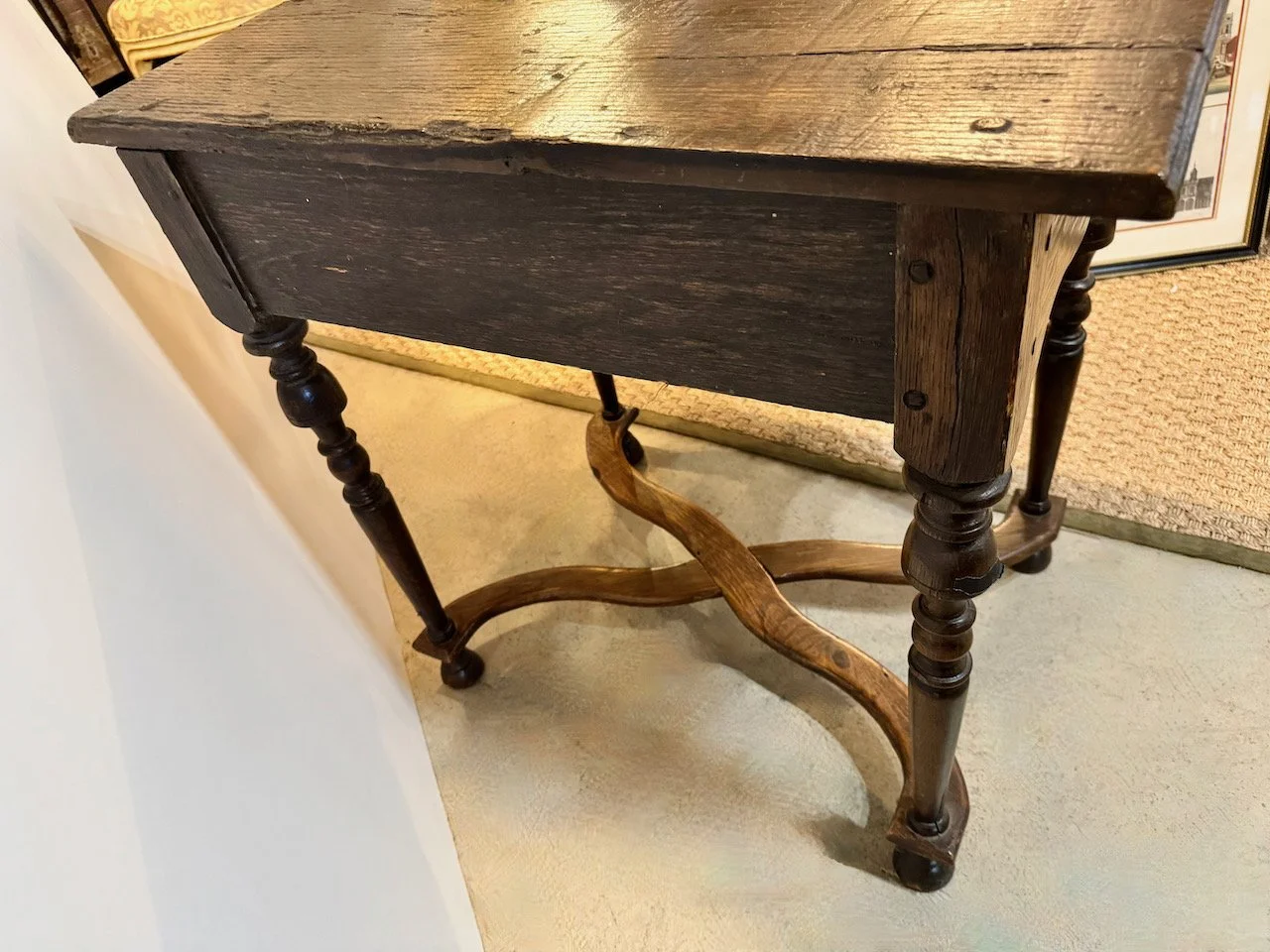 Wm & Mary Sm Writing table - 10.jpeg