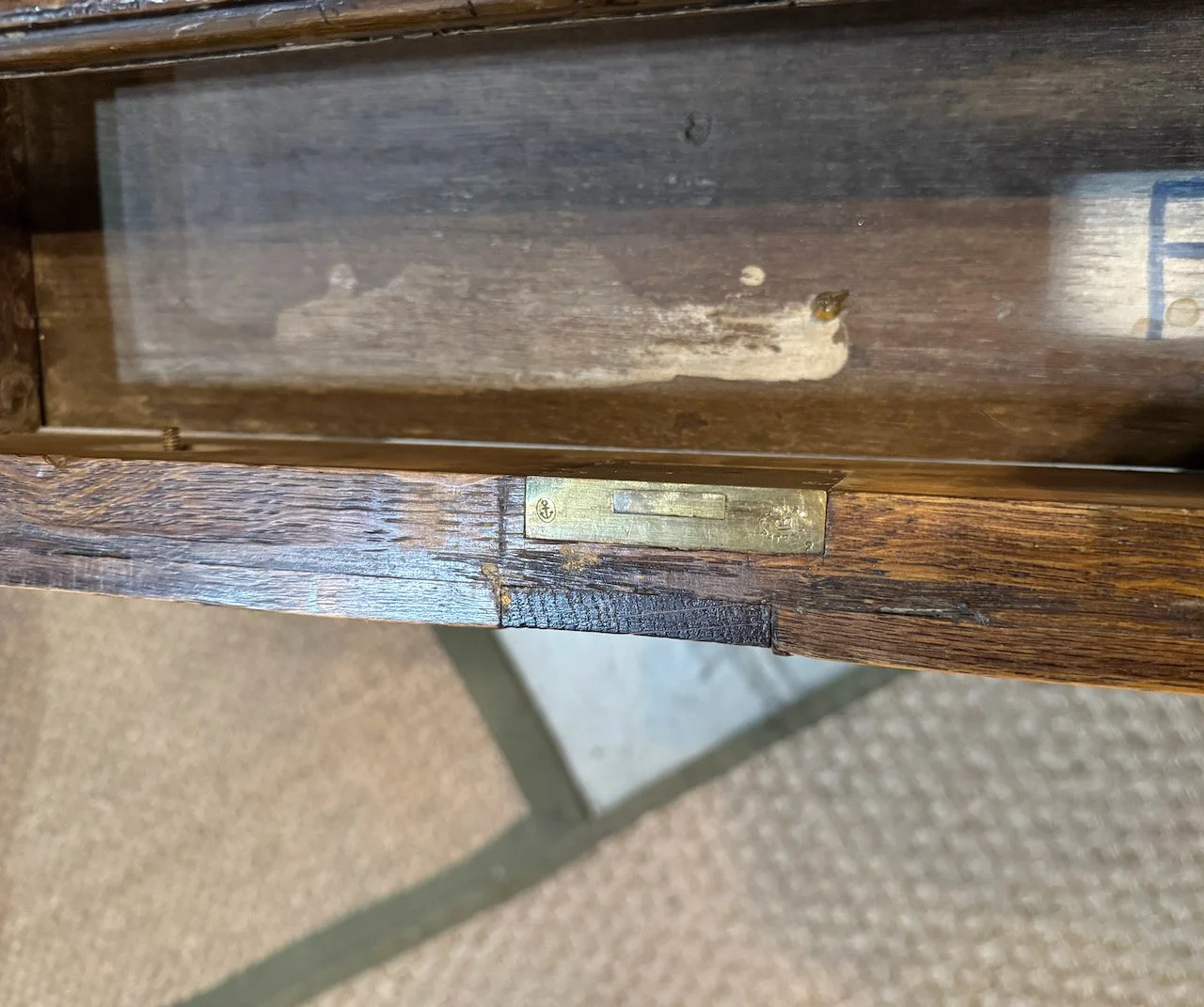 Wm & Mary Sm Writing table - 5.jpeg