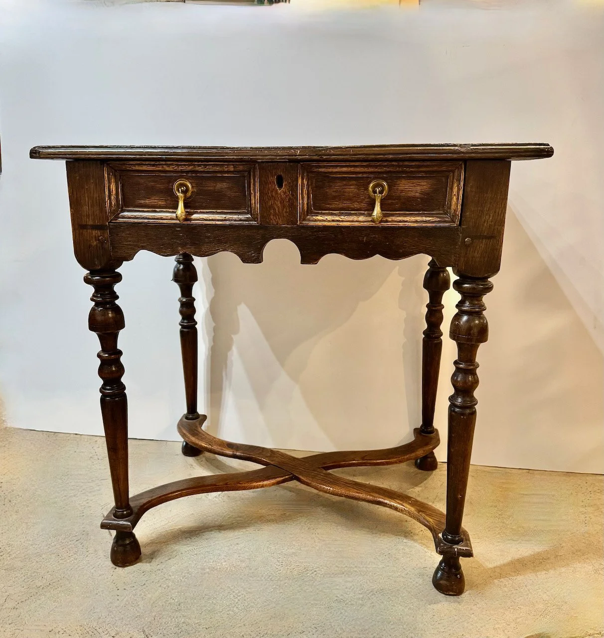 Wm & Mary Sm Writing table - 14.jpeg