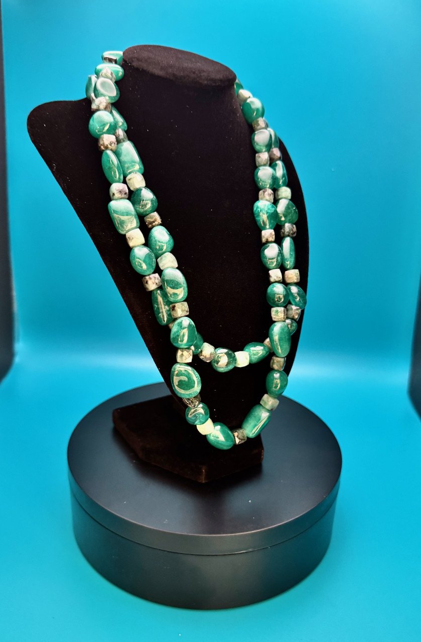 Zambian raw & polished emeralds - 5.jpeg