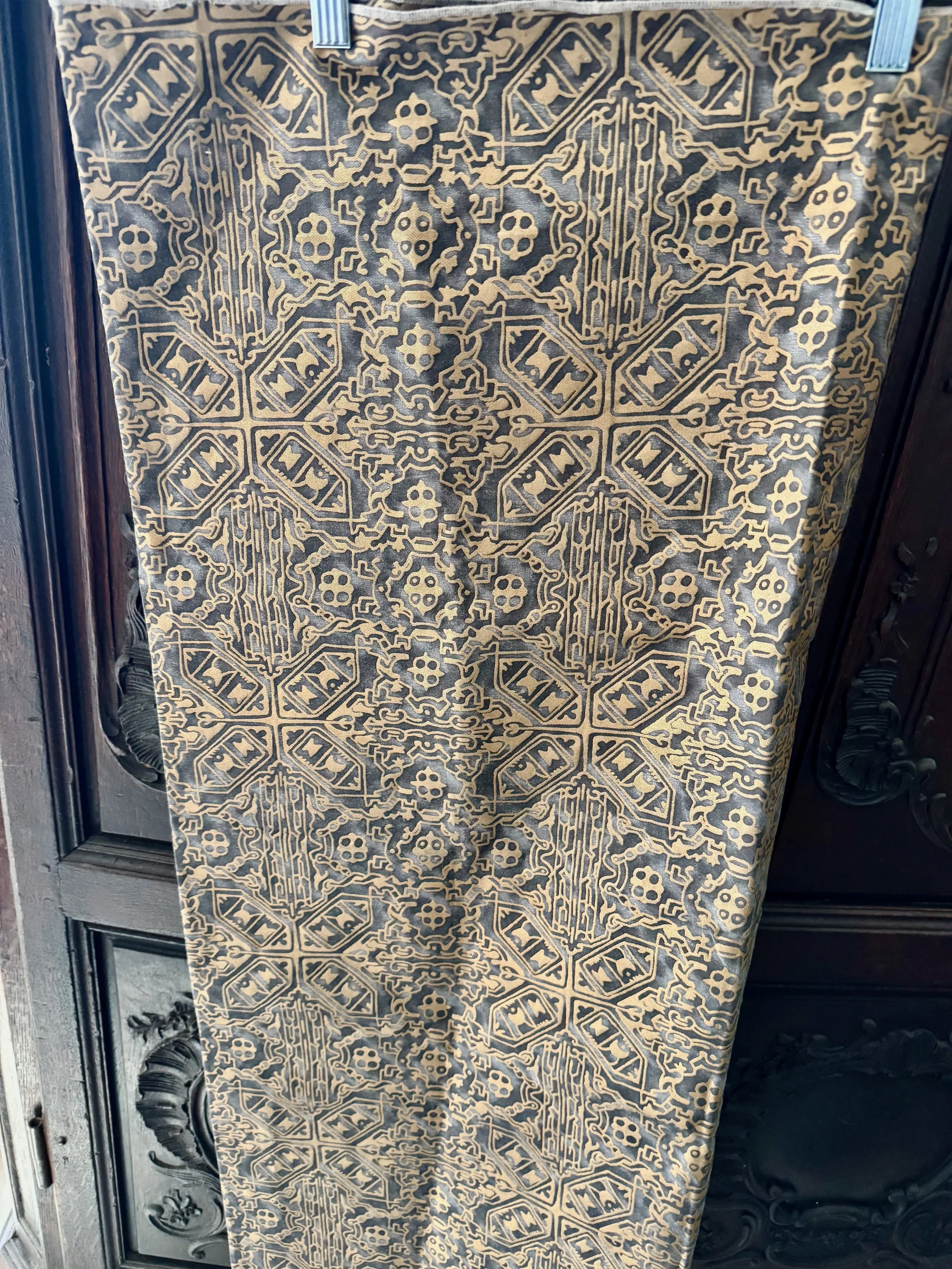 Moresco fortuny in Black & gold - 5.jpeg