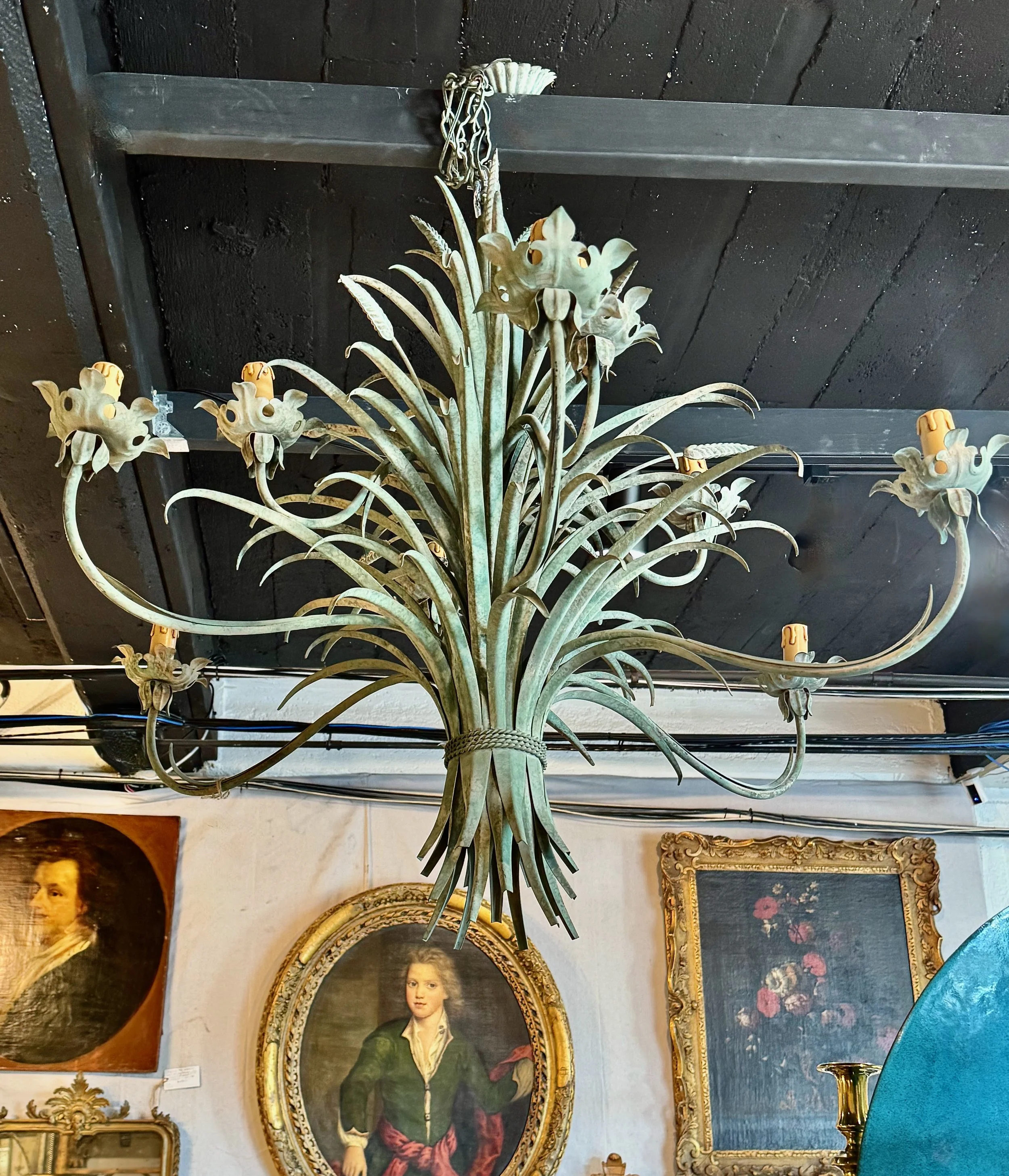 Wheat sheef coco chanel chandelier - 6.jpeg