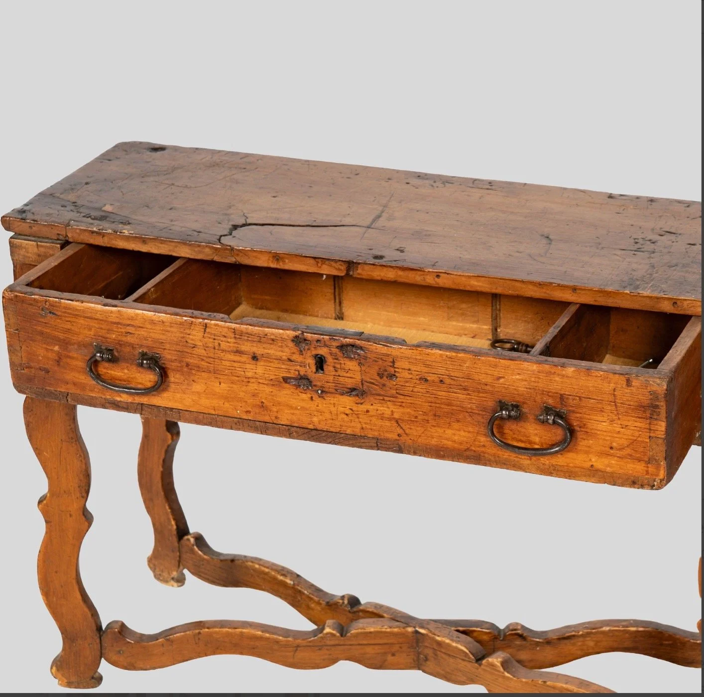 17th c. Spanish side table - 6.jpeg
